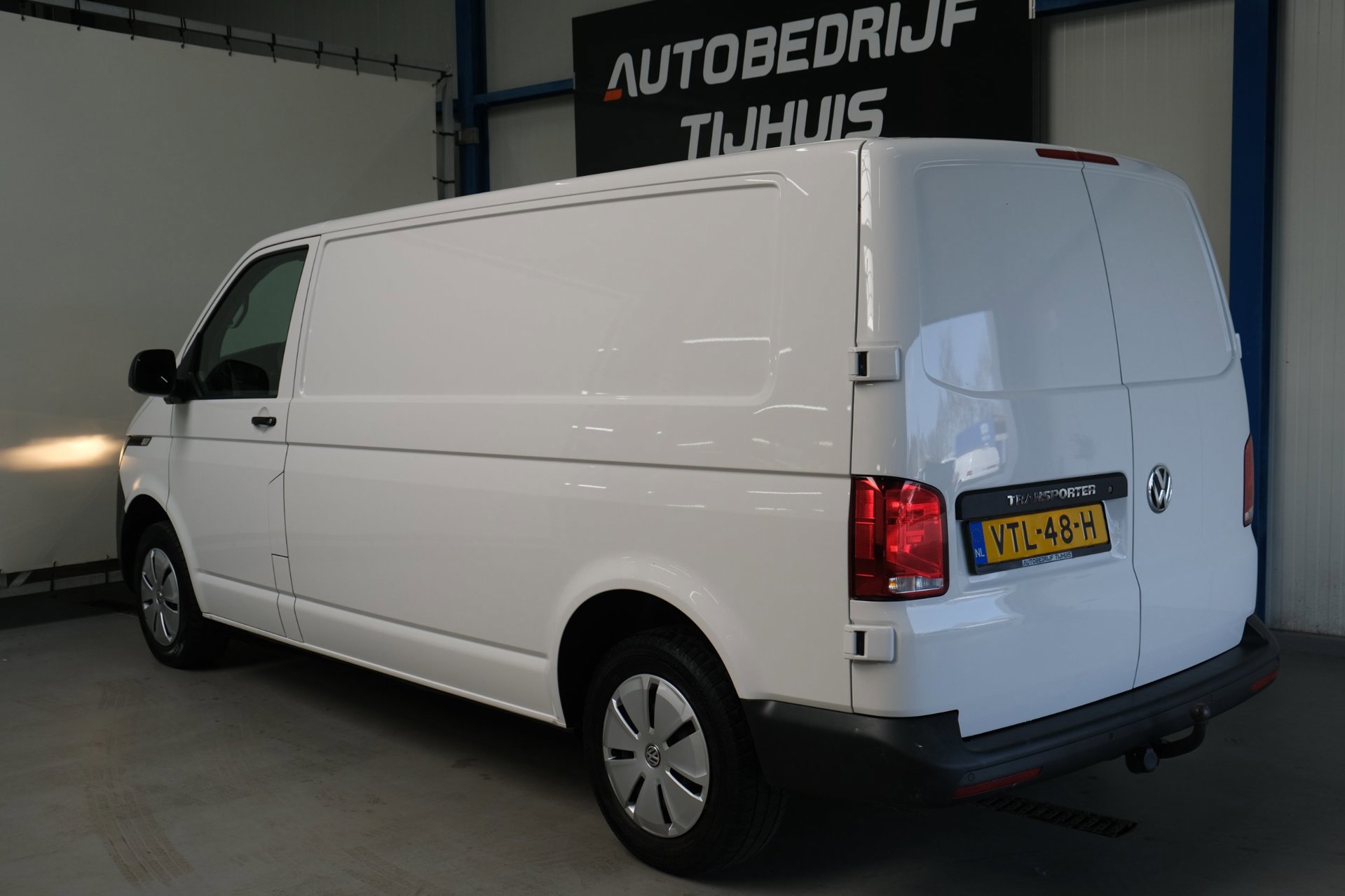 Volkswagen Transporter 2.0 TDI L2H1 28 (2023), foto 6