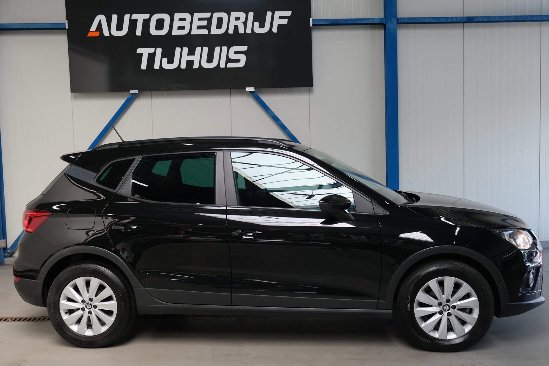 Seat Arona 1.0 TSI Style Business Intense (2019), foto 2