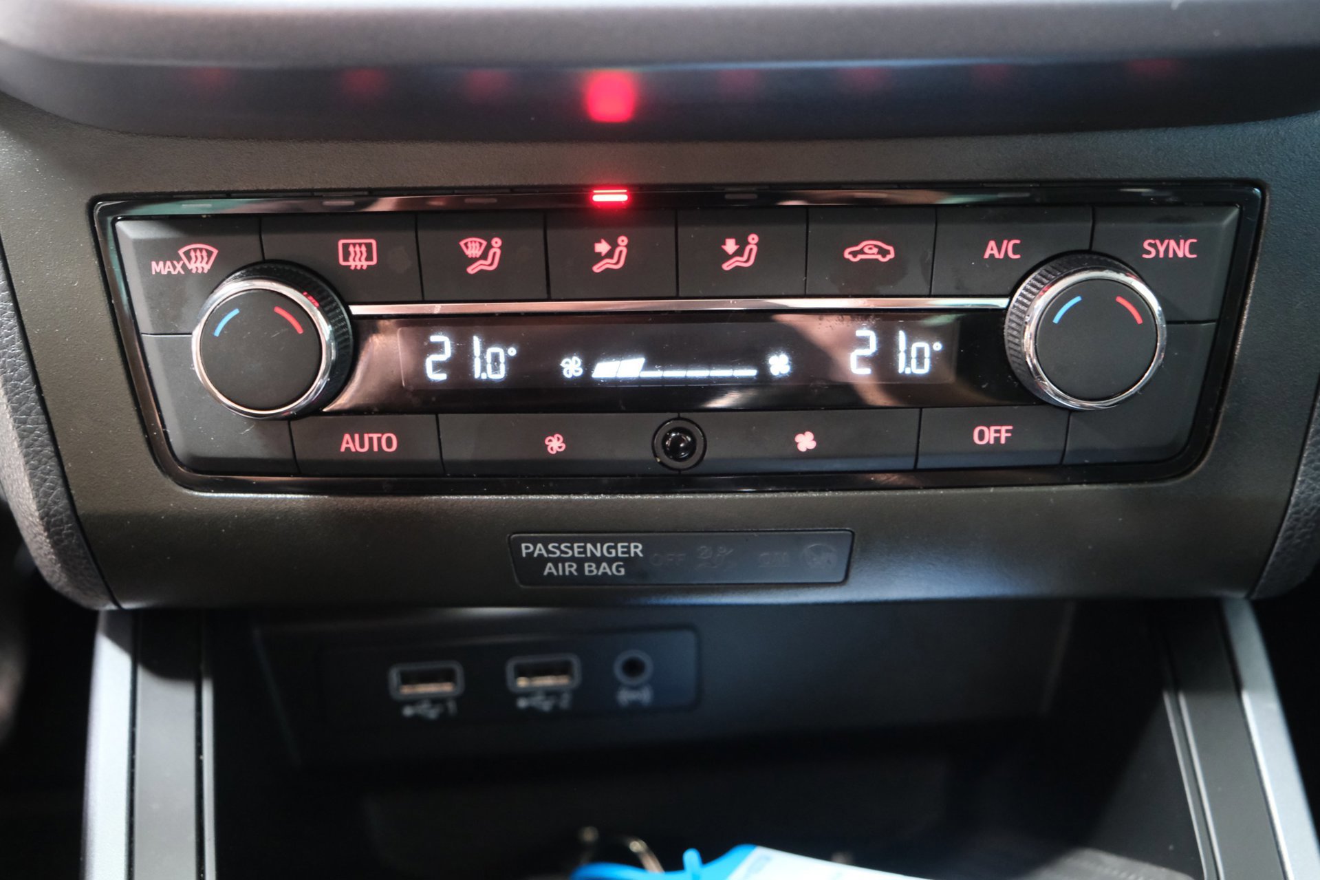 Seat Arona 1.0 TSI Style Business Intense (2019), foto 21