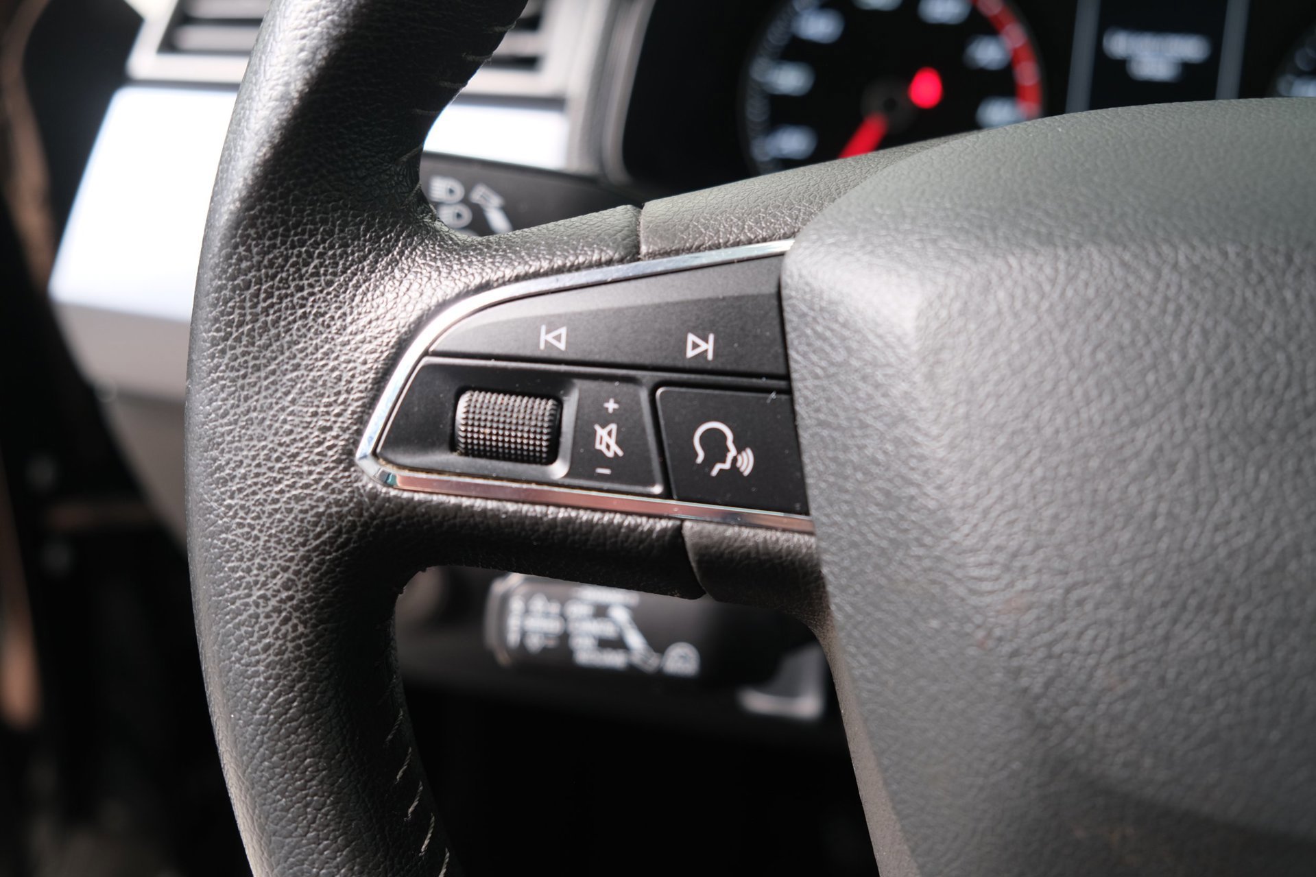 Seat Arona 1.0 TSI Style Business Intense (2019), foto 23