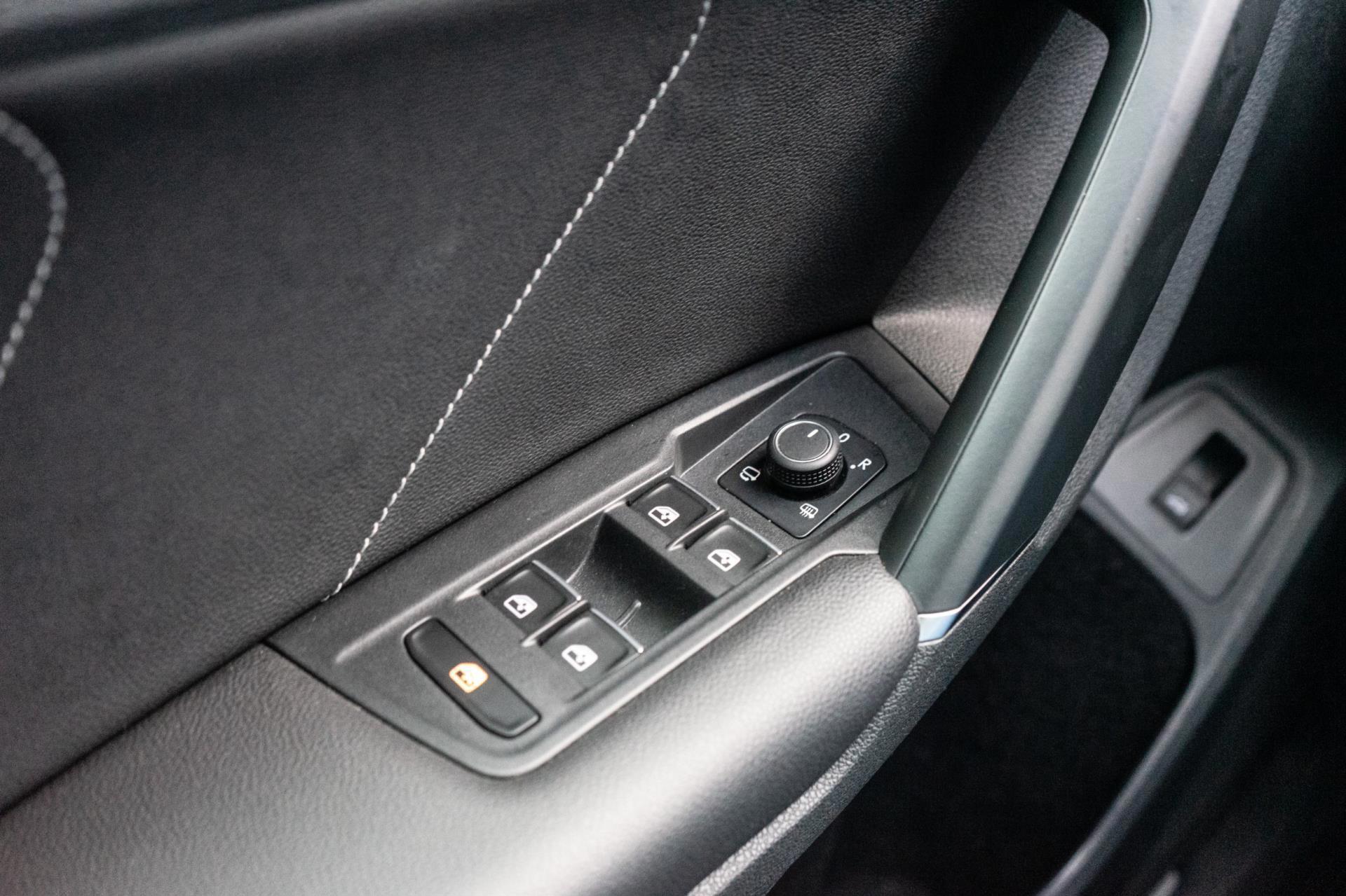 Volkswagen Tiguan 2.0 TSI 4Motion R-Line (2017), foto 27