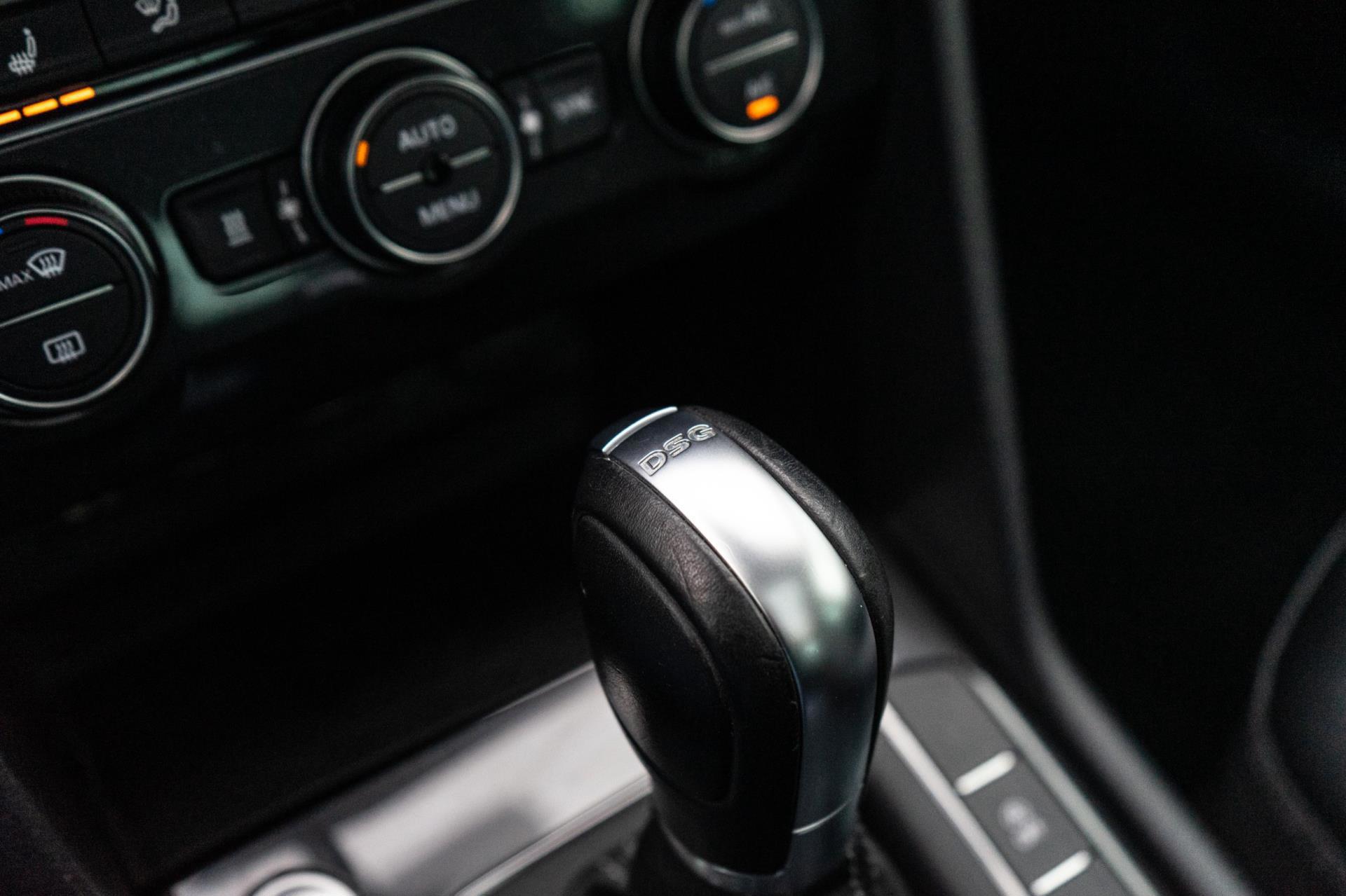 Volkswagen Tiguan 2.0 TSI 4Motion R-Line (2017), foto 35
