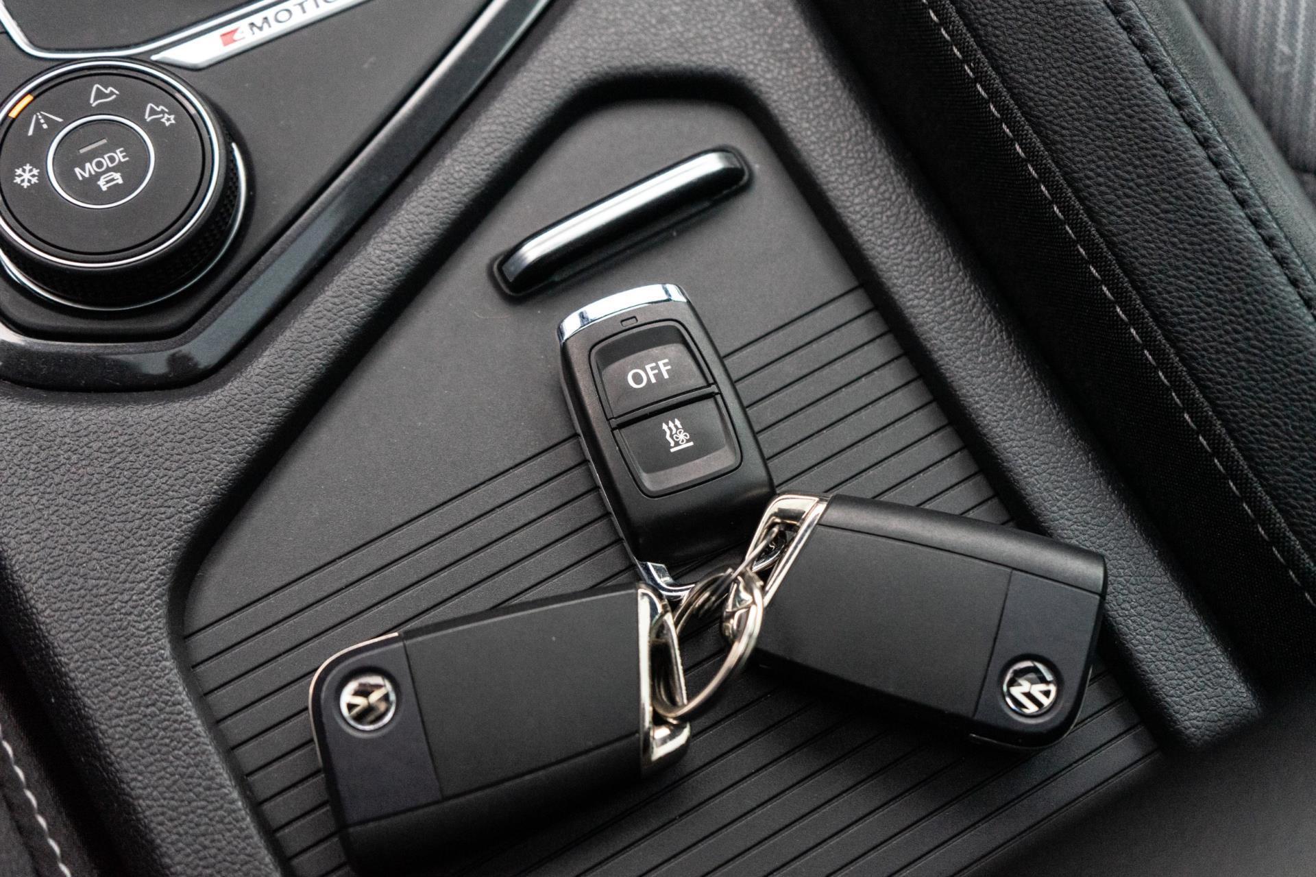 Volkswagen Tiguan 2.0 TSI 4Motion R-Line (2017), foto 38