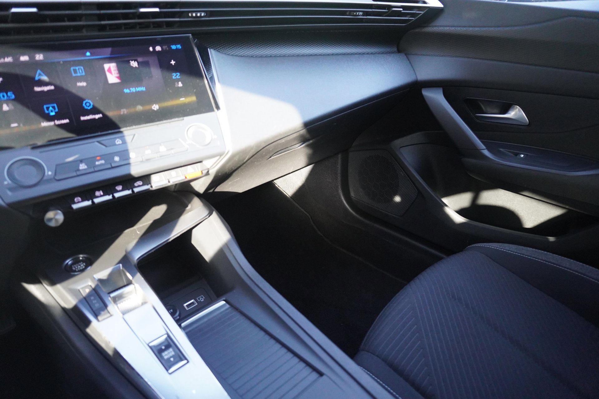 Peugeot 308 SW 1.6 Plug-in Hybrid Aut (2022), foto 20