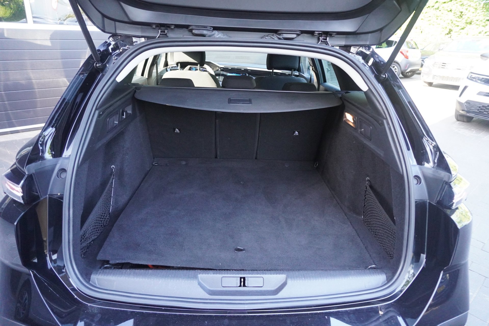 Peugeot 308 SW 1.6 Plug-in Hybrid Aut (2022), foto 6