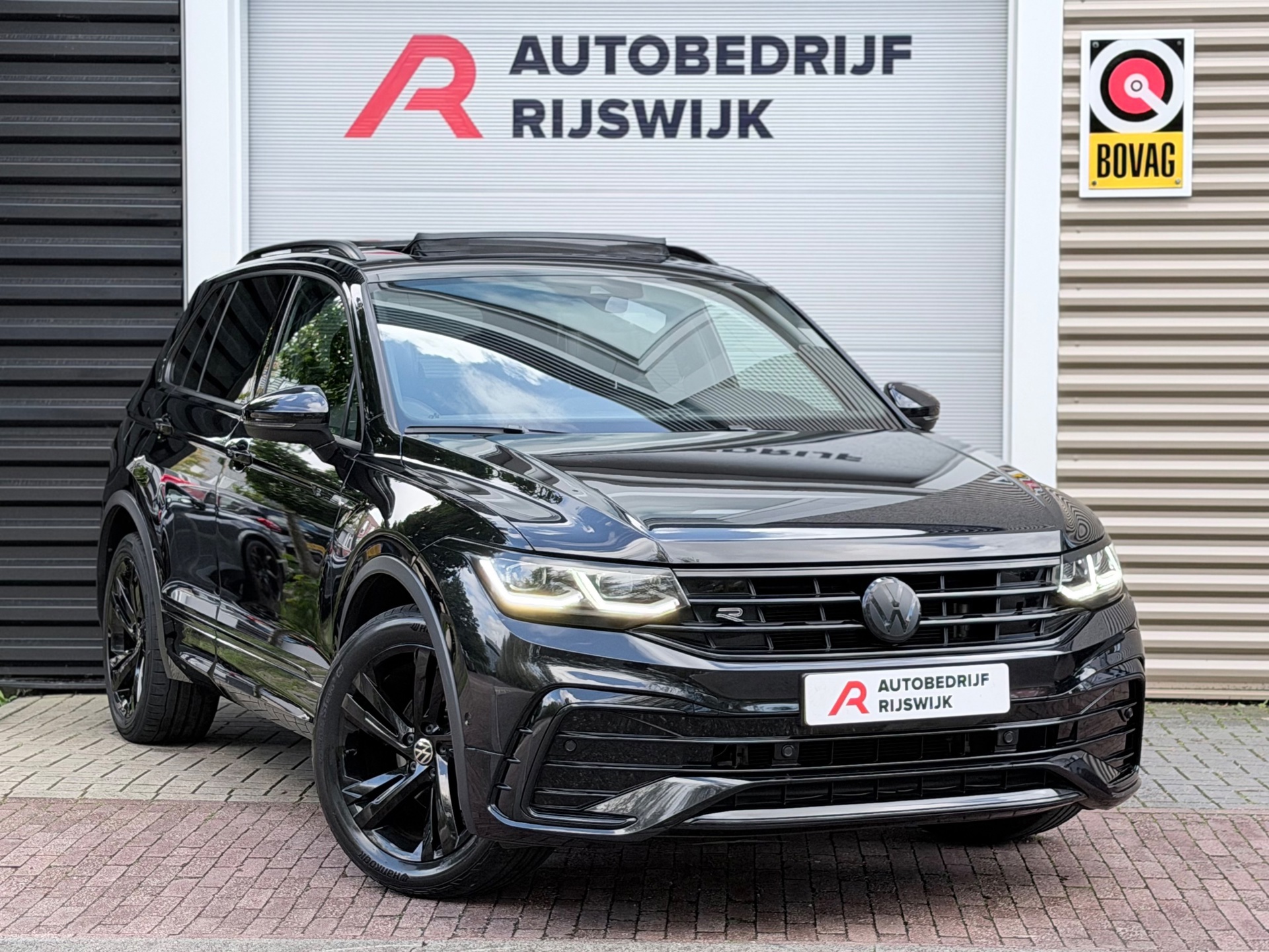 Volkswagen Tiguan 1.5 TSI R-Line (2021), foto 6