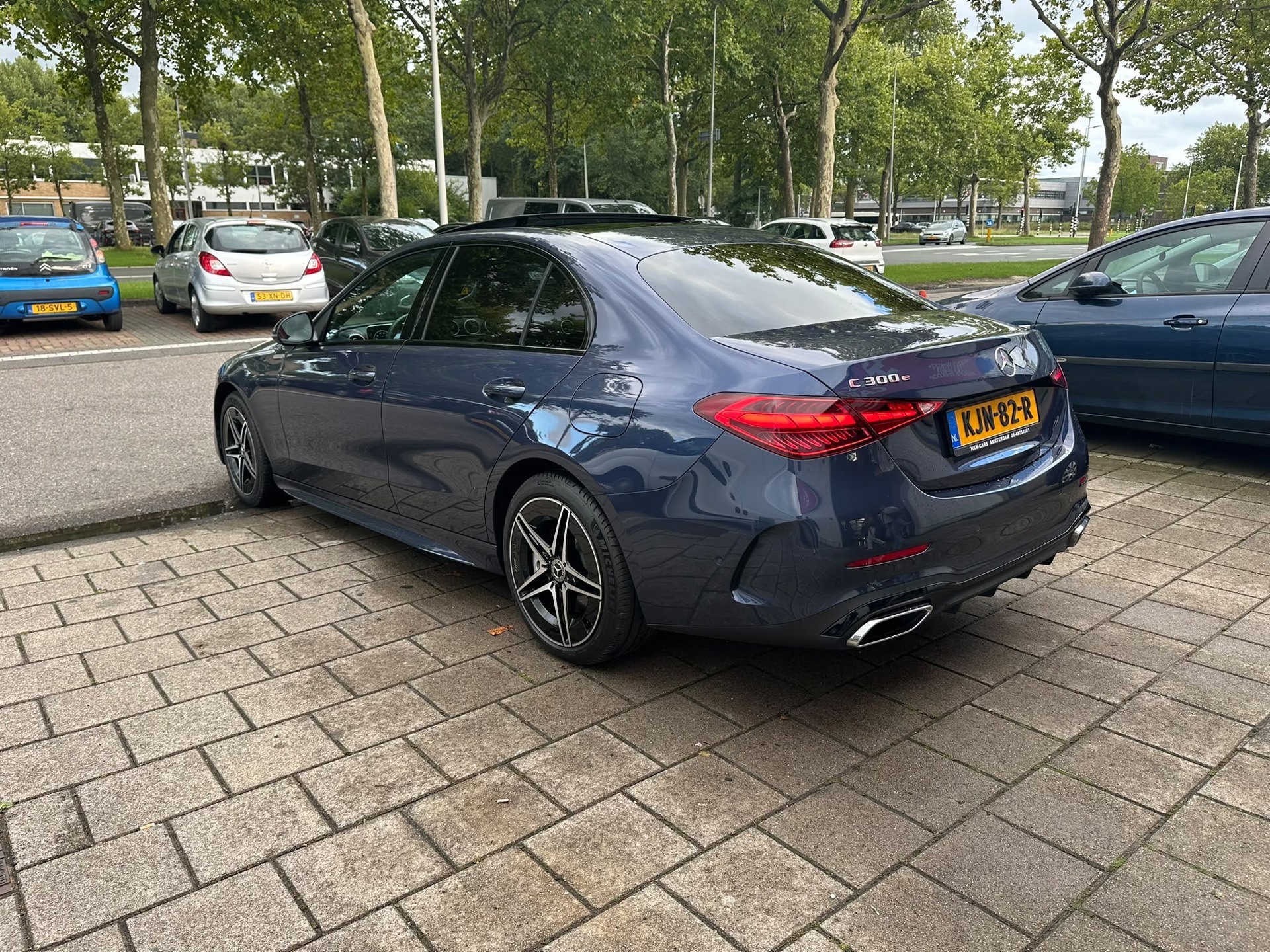 Mercedes-Benz C-klasse 300 e AMG Line (2024), foto 2