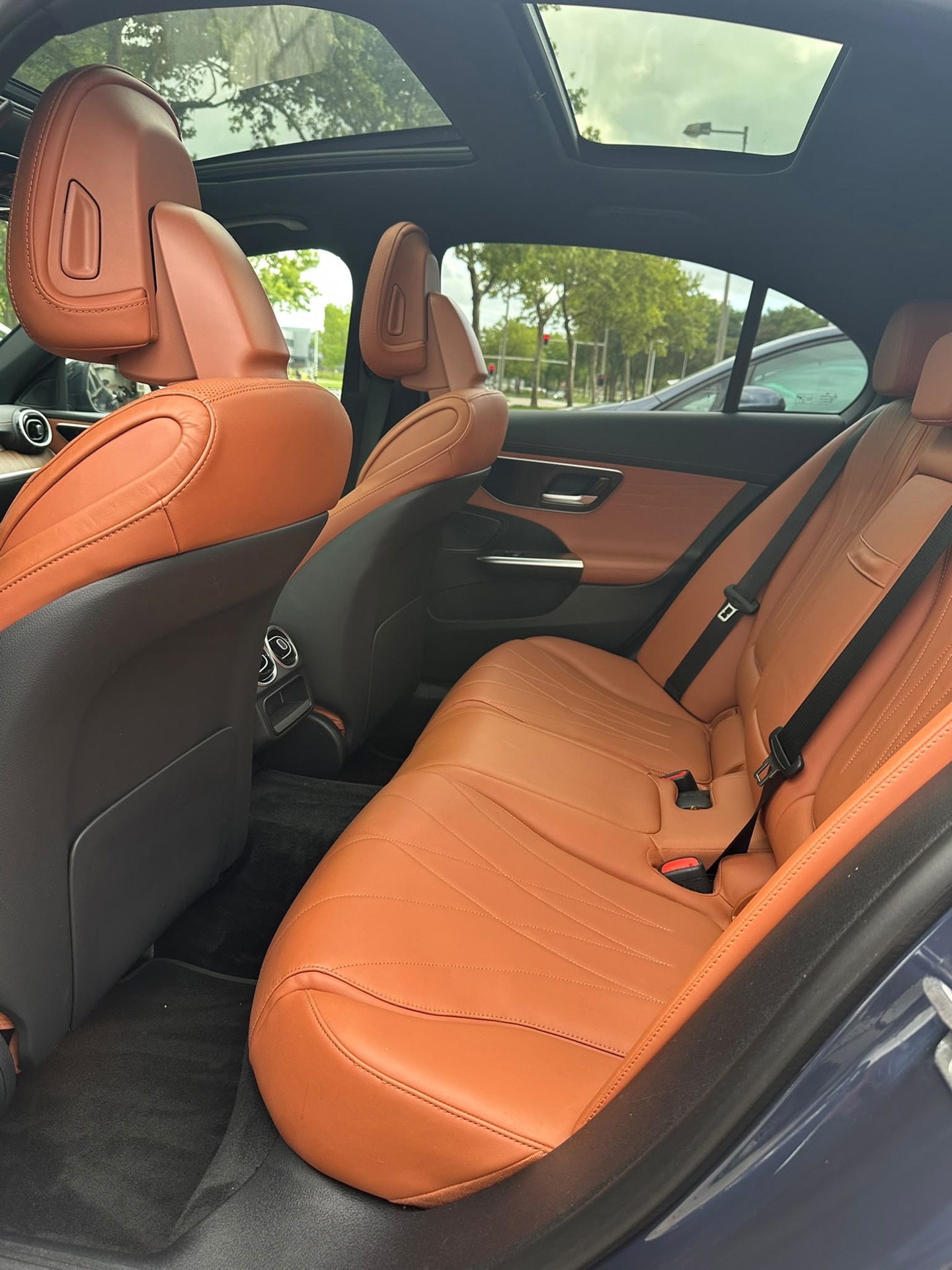 Mercedes-Benz C-klasse 300 e AMG Line (2024), foto 17