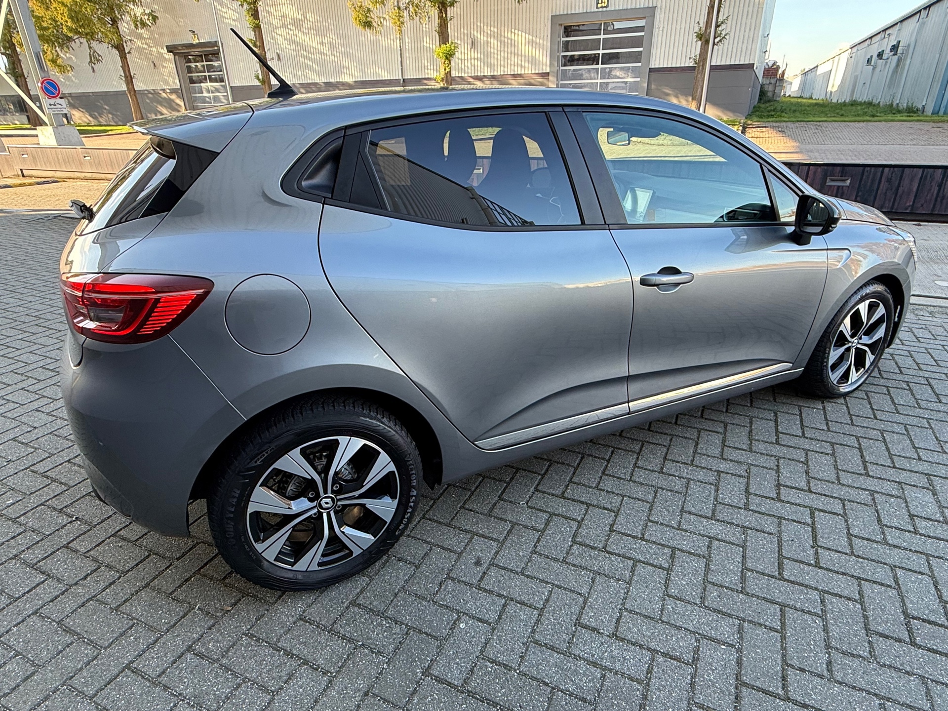 Renault Clio 1.0 TCe 90 Evolution (2023), foto 5