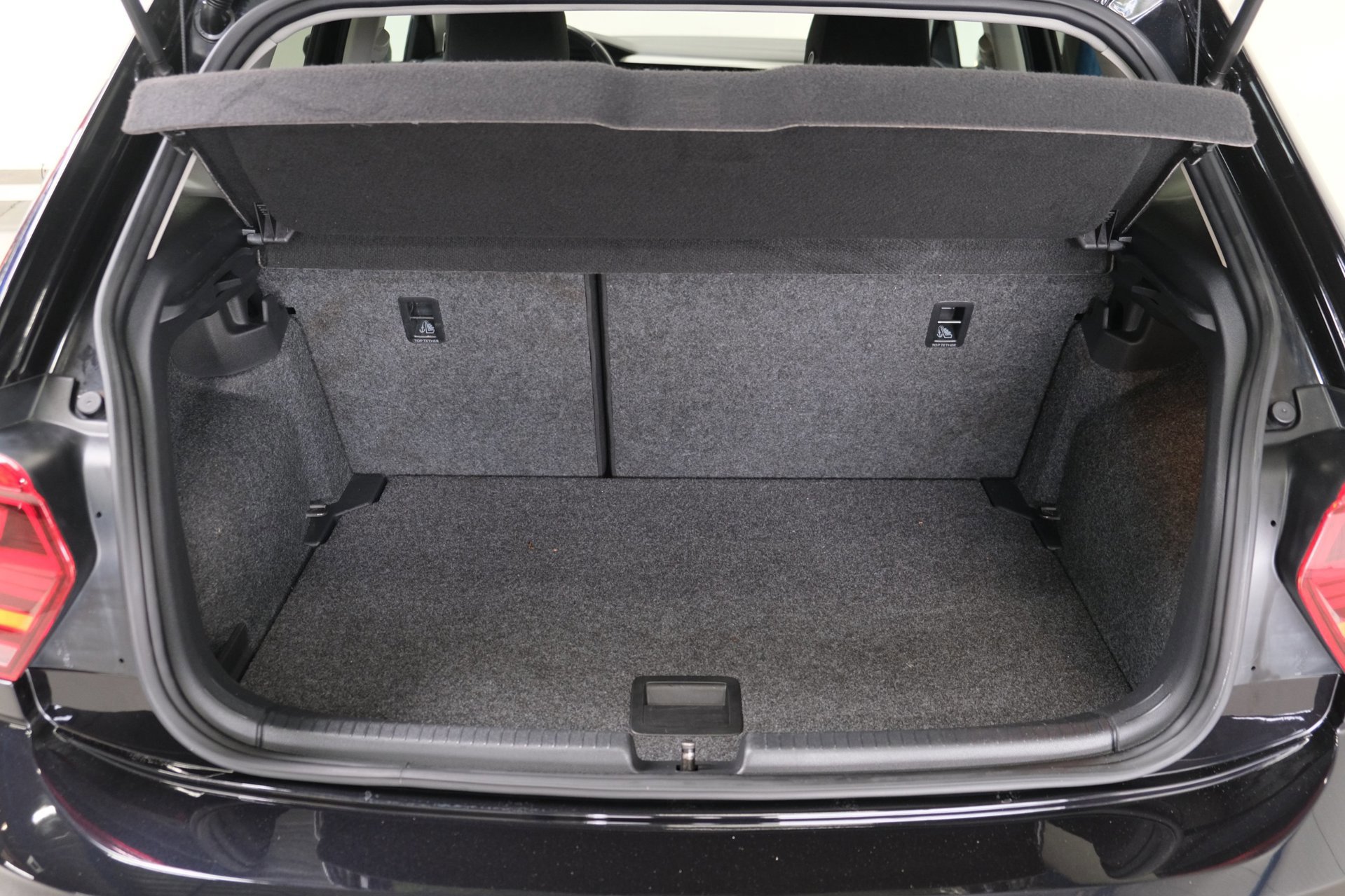 Volkswagen Polo 1.0 TSI R-Line Edition (2021), foto 9
