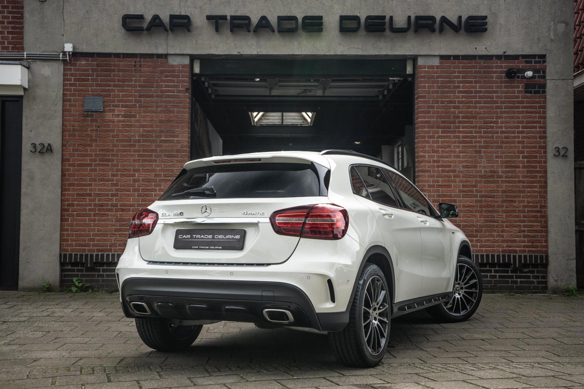 Mercedes-Benz GLA-klasse 220 4Matic AMG Line (2017), foto 7
