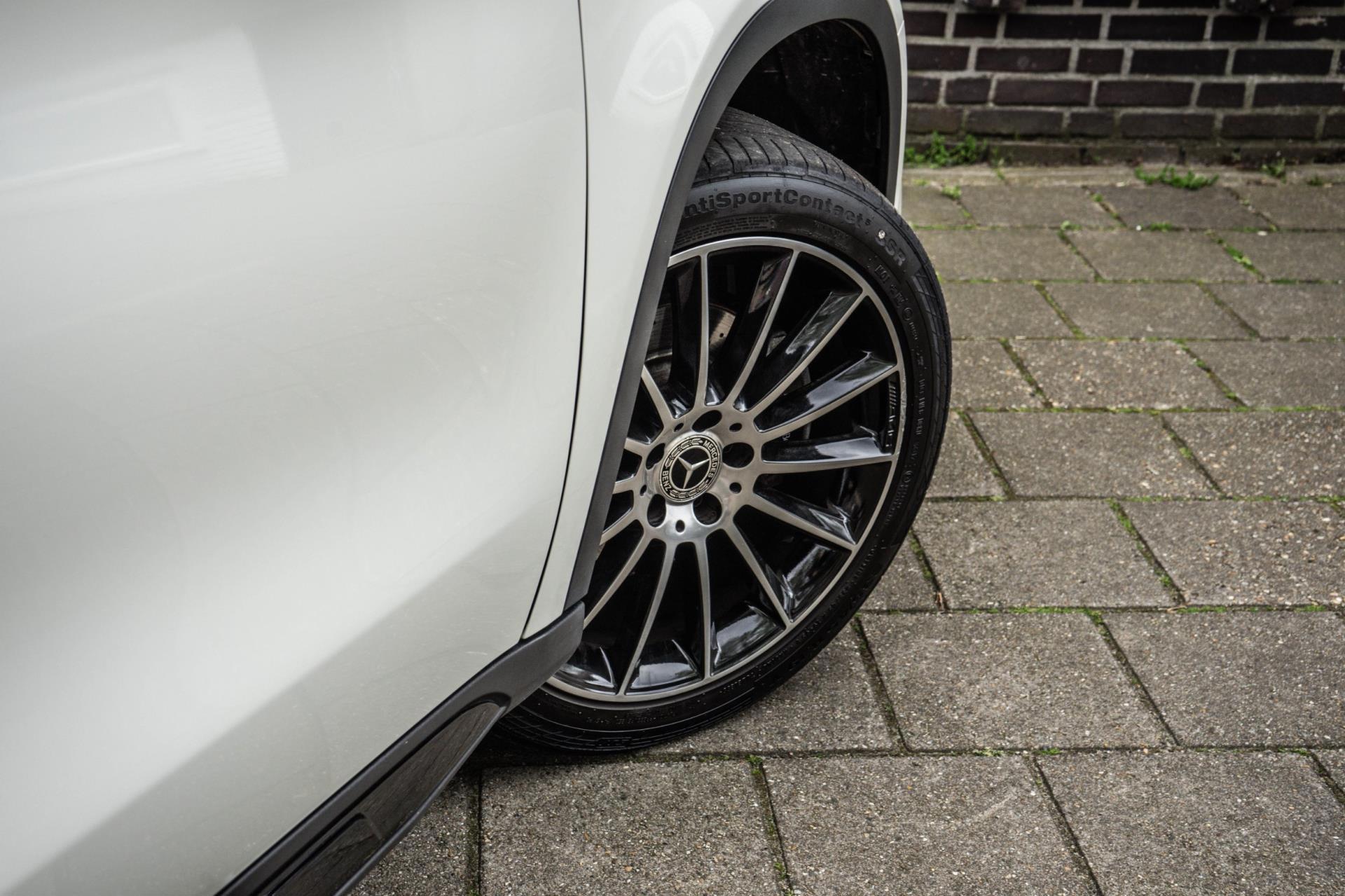 Mercedes-Benz GLA-klasse 220 4Matic AMG Line (2017), foto 9