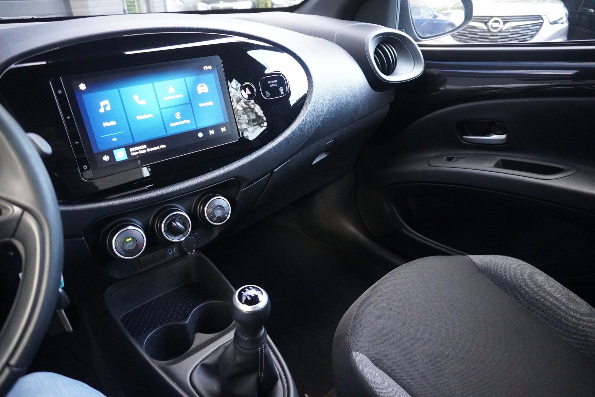 Toyota Aygo X 1.0 VVT-i MT Play (2024), foto 20