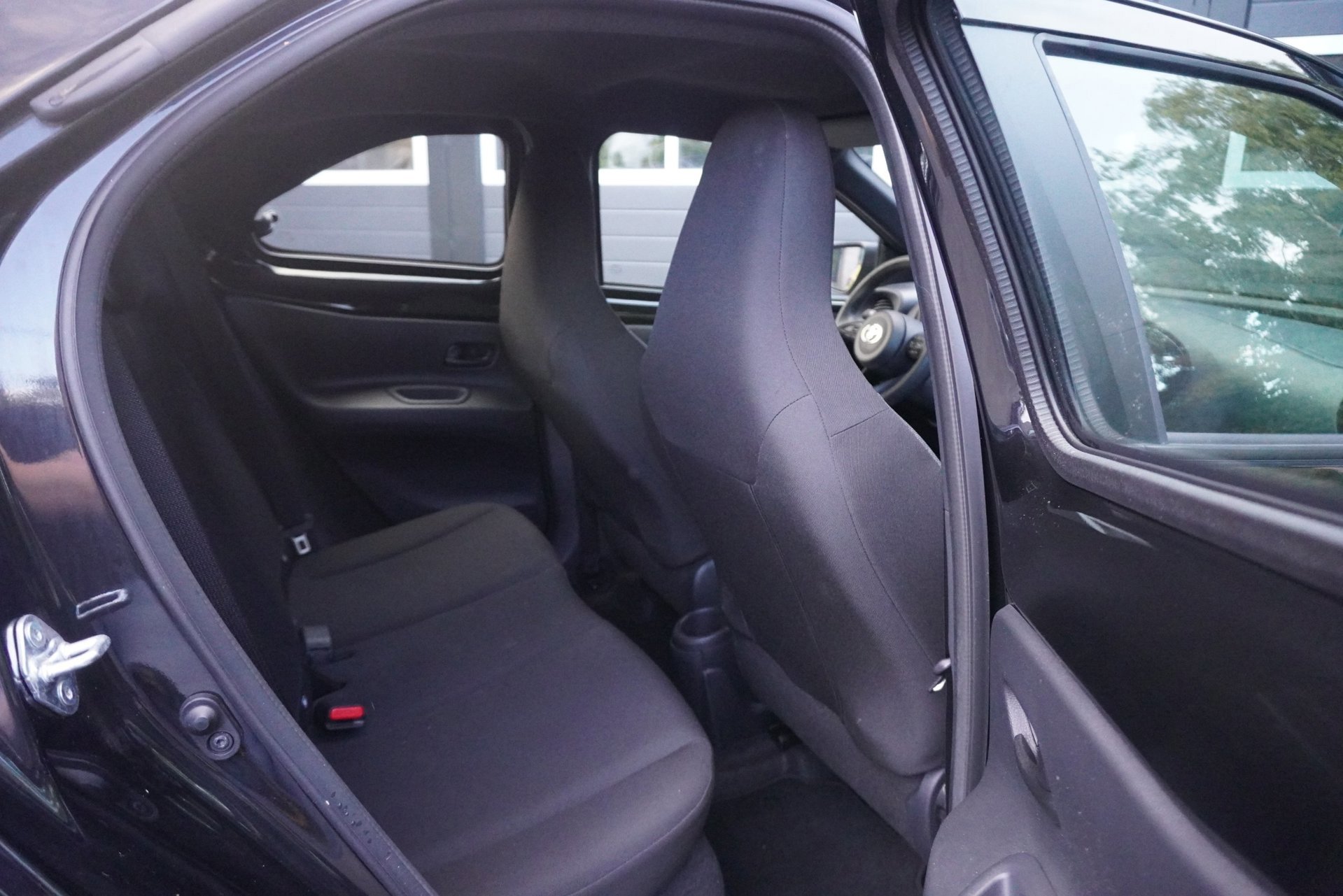 Toyota Aygo X 1.0 VVT-i MT Play (2024), foto 7