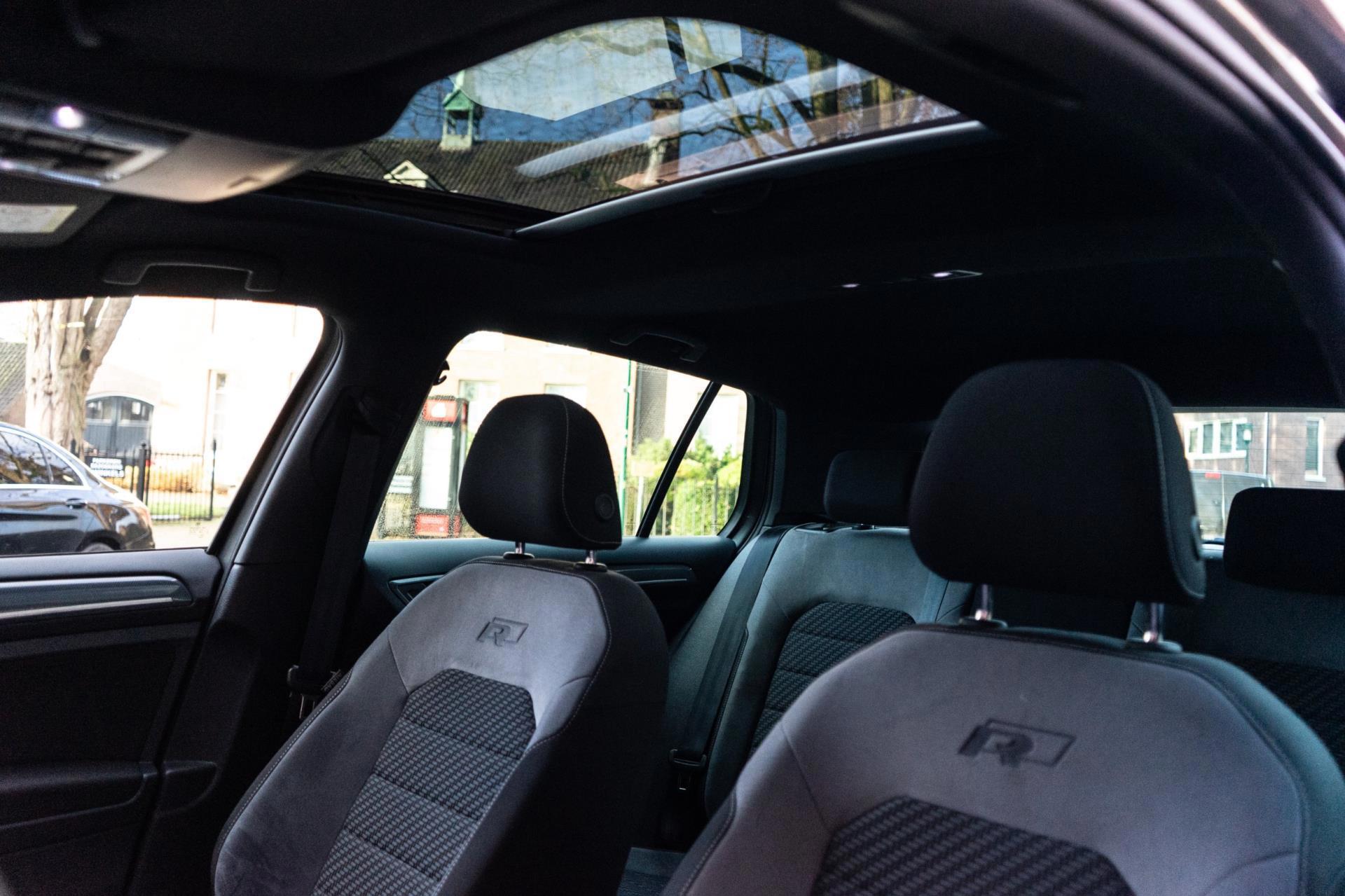 Volkswagen Golf 1.5 TSI Highline R-Line (2017), foto 27