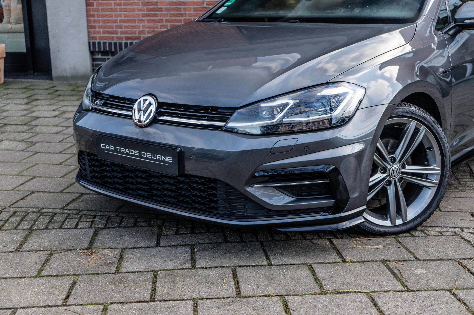 Volkswagen Golf 1.5 TSI Highline R-Line (2017), foto 4