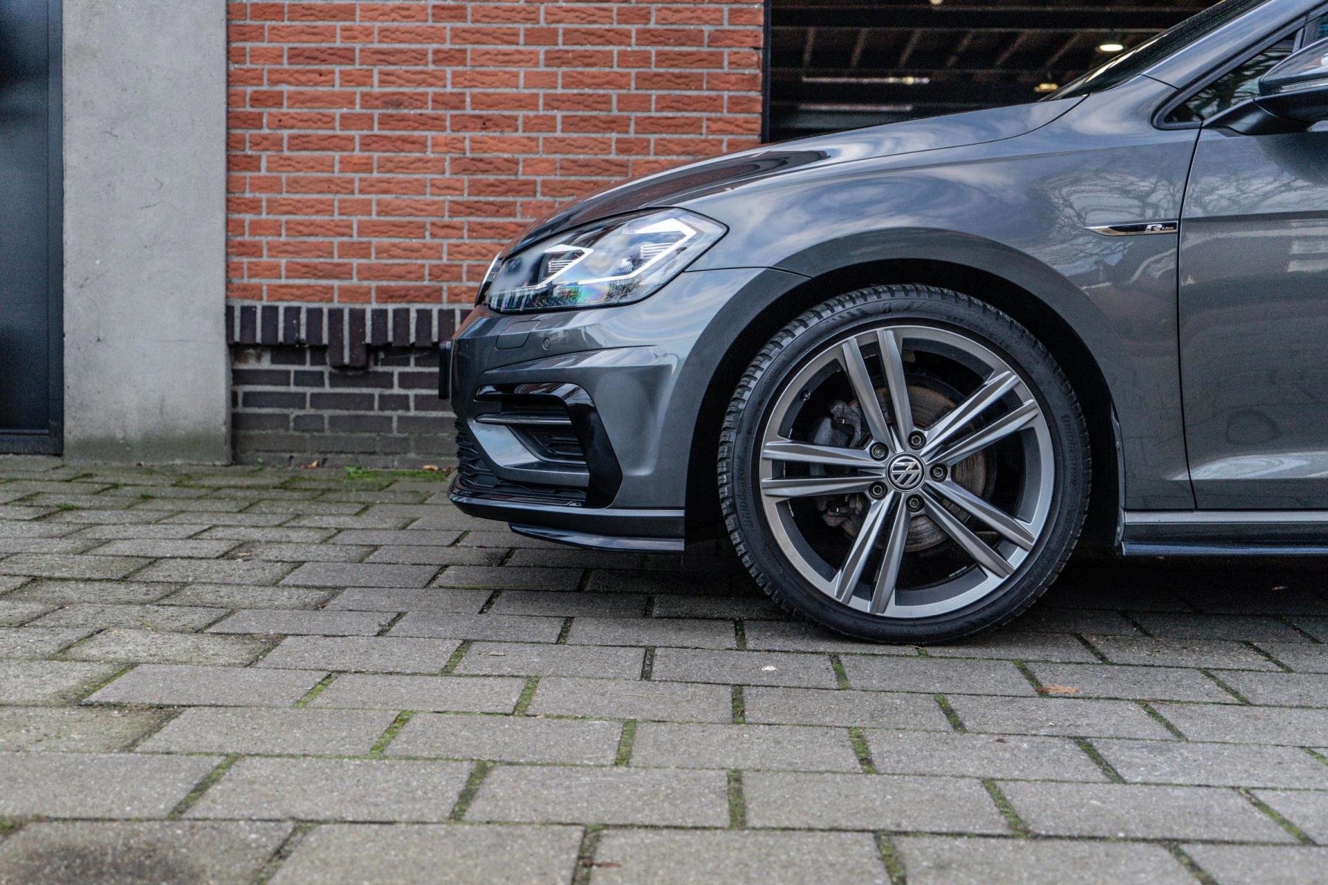 Volkswagen Golf 1.5 TSI Highline R-Line (2017), foto 9