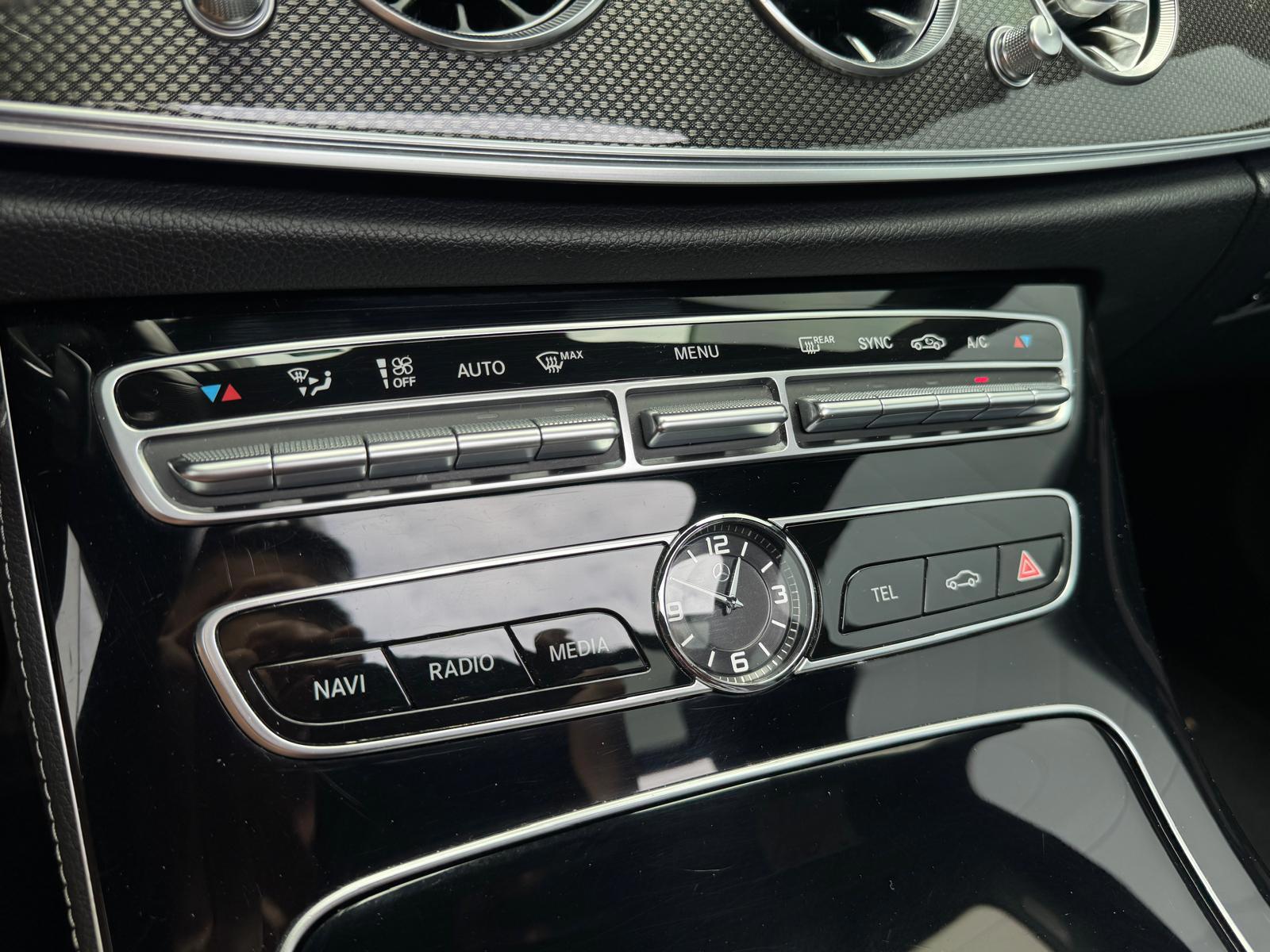 Mercedes-Benz E-klasse 200 AMG-style (2016), foto 21