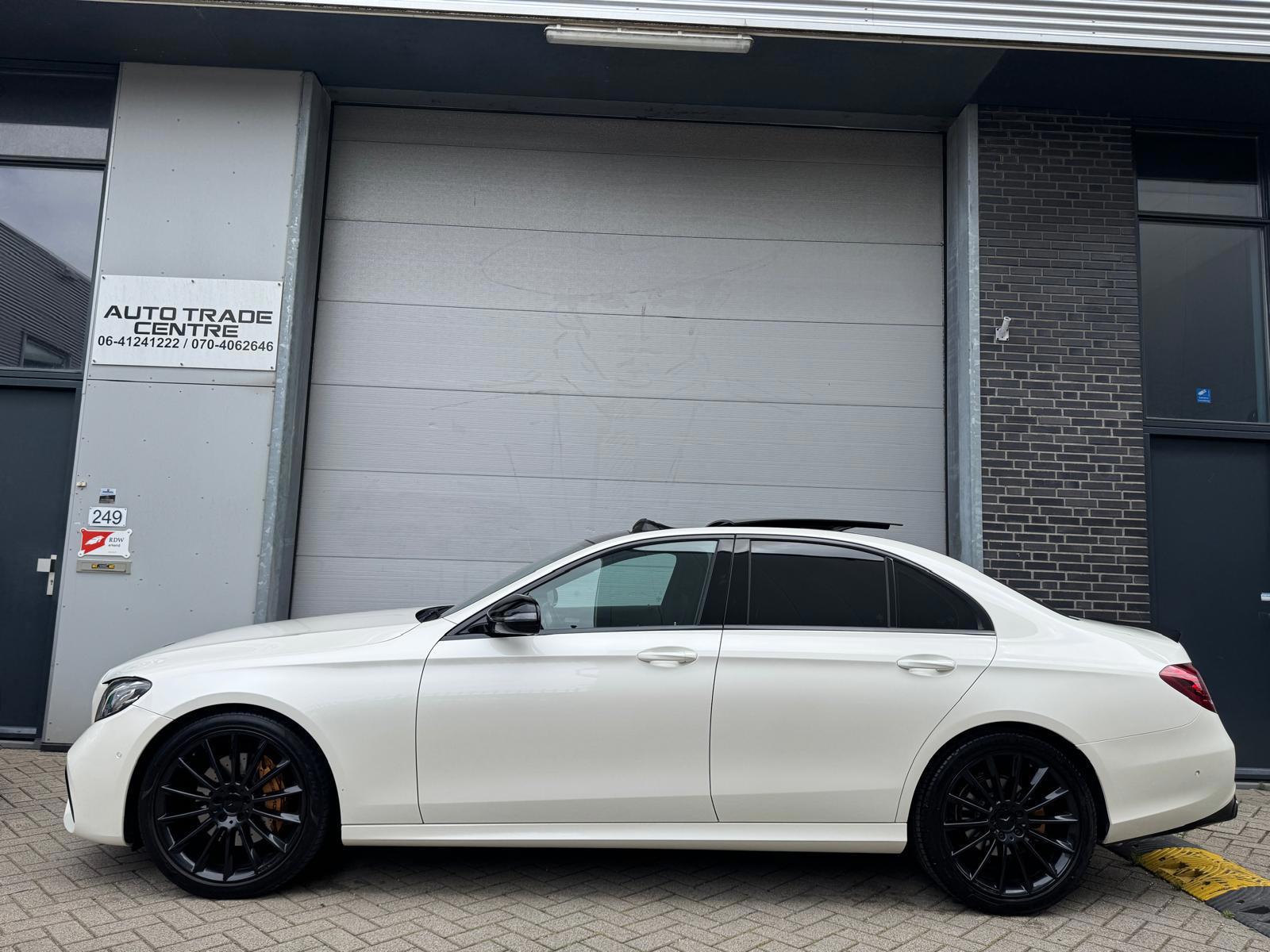 Mercedes-Benz E-klasse 200 AMG-style (2016), foto 8