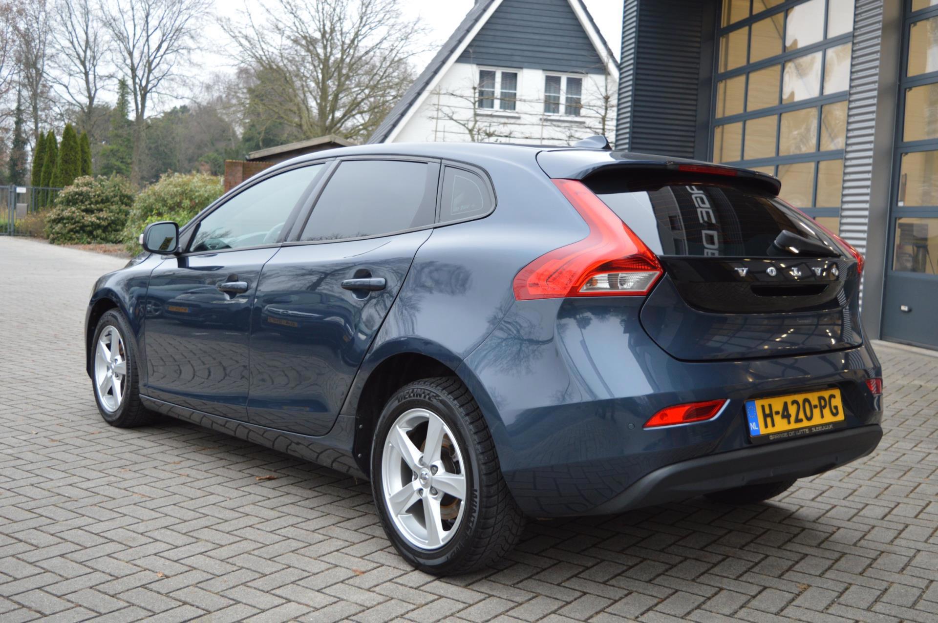 Volvo V40 2.0 D2 Inscription (2016), foto 4