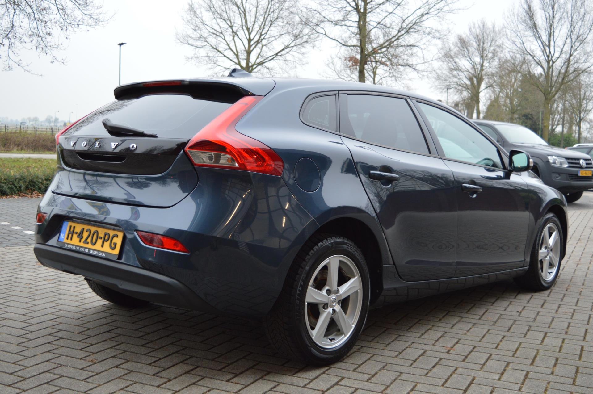 Volvo V40 2.0 D2 Inscription (2016), foto 6