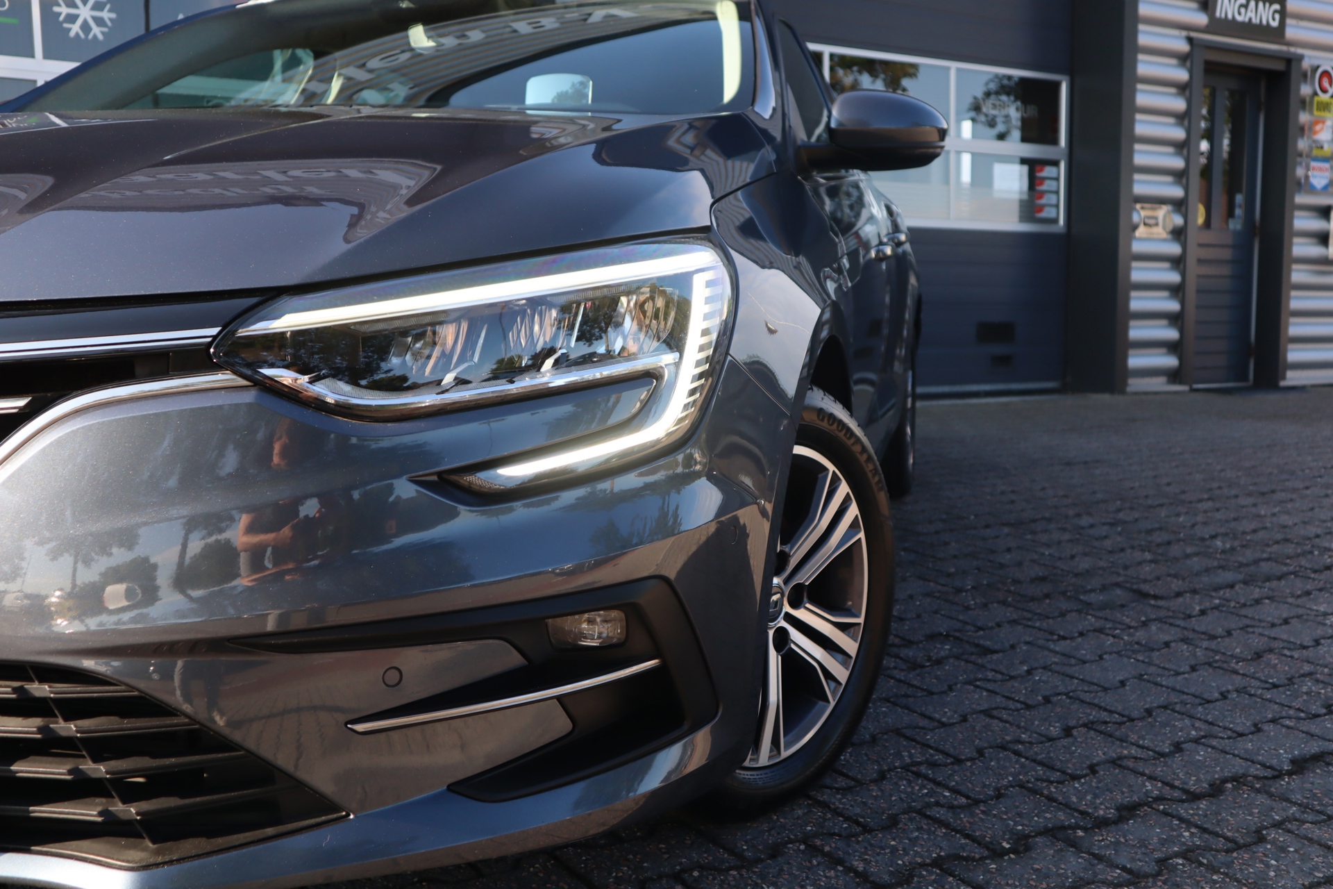 Renault Mégane Estate 1.6 E-Tech Plug-In Hybrid 160 Intens (2022), foto 3