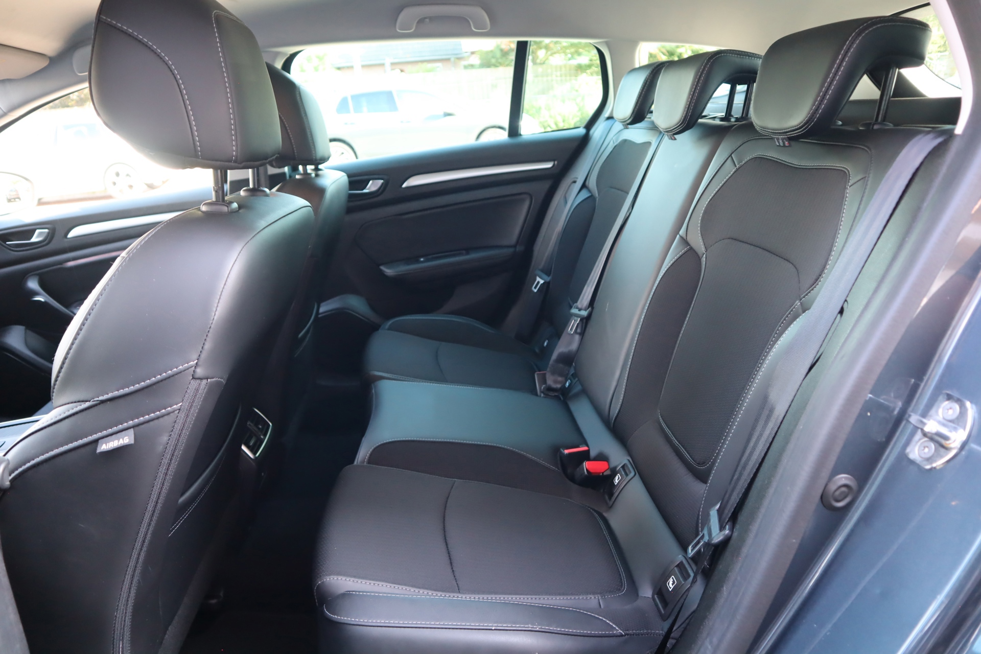 Renault Mégane Estate 1.6 E-Tech Plug-In Hybrid 160 Intens (2022), foto 35