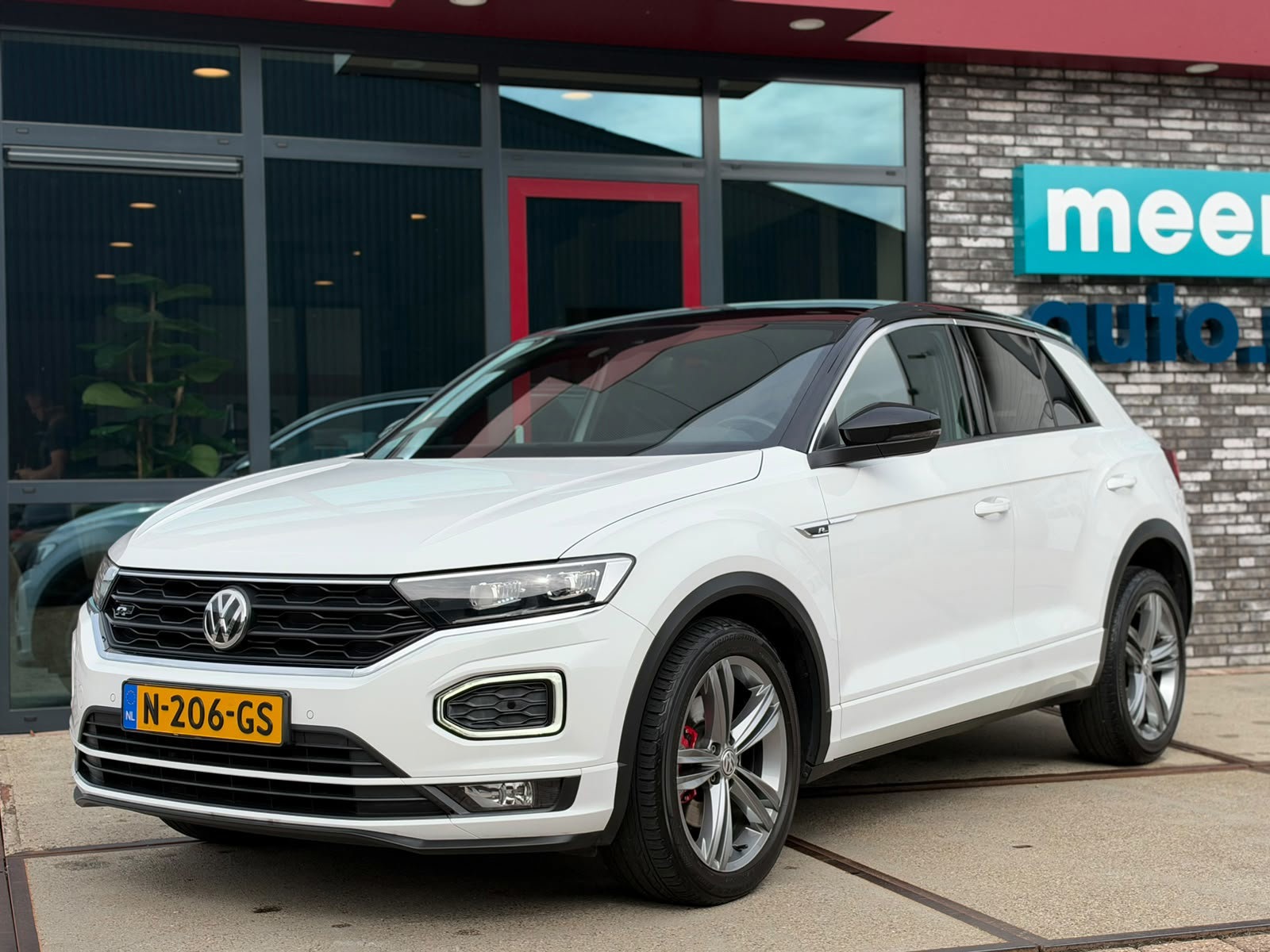 Volkswagen T-Roc 1.5 TSI 3x R-LINE DSG (2019), foto 14