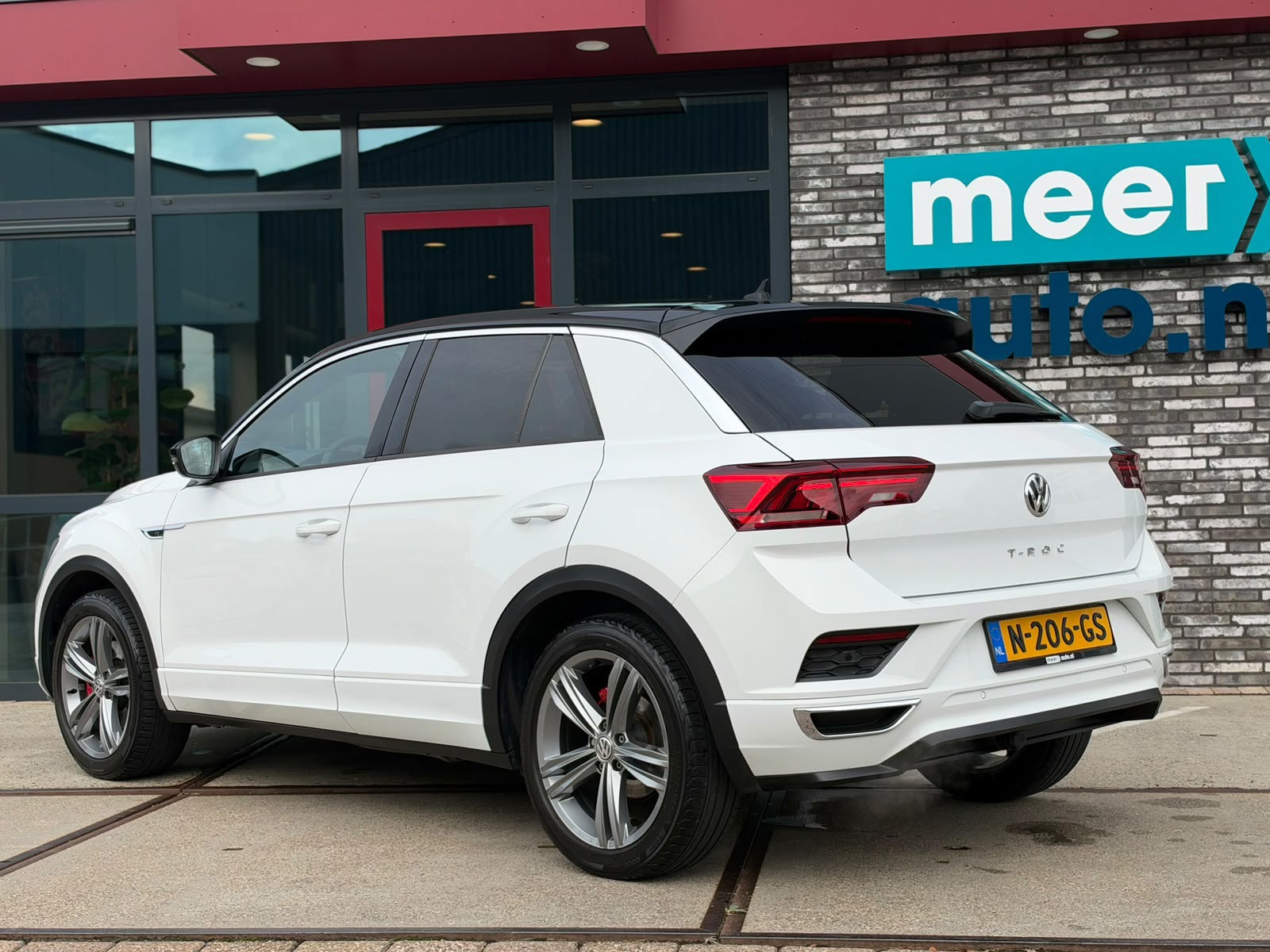 Volkswagen T-Roc 1.5 TSI 3x R-LINE DSG (2019), foto 22