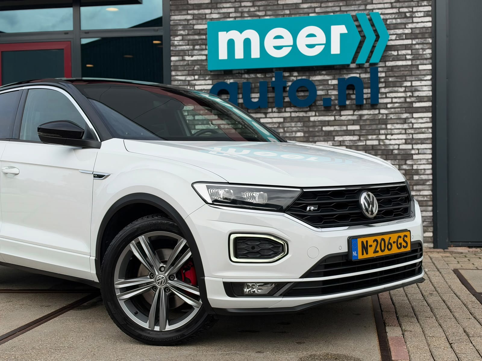 Volkswagen T-Roc 1.5 TSI 3x R-LINE DSG (2019), foto 32