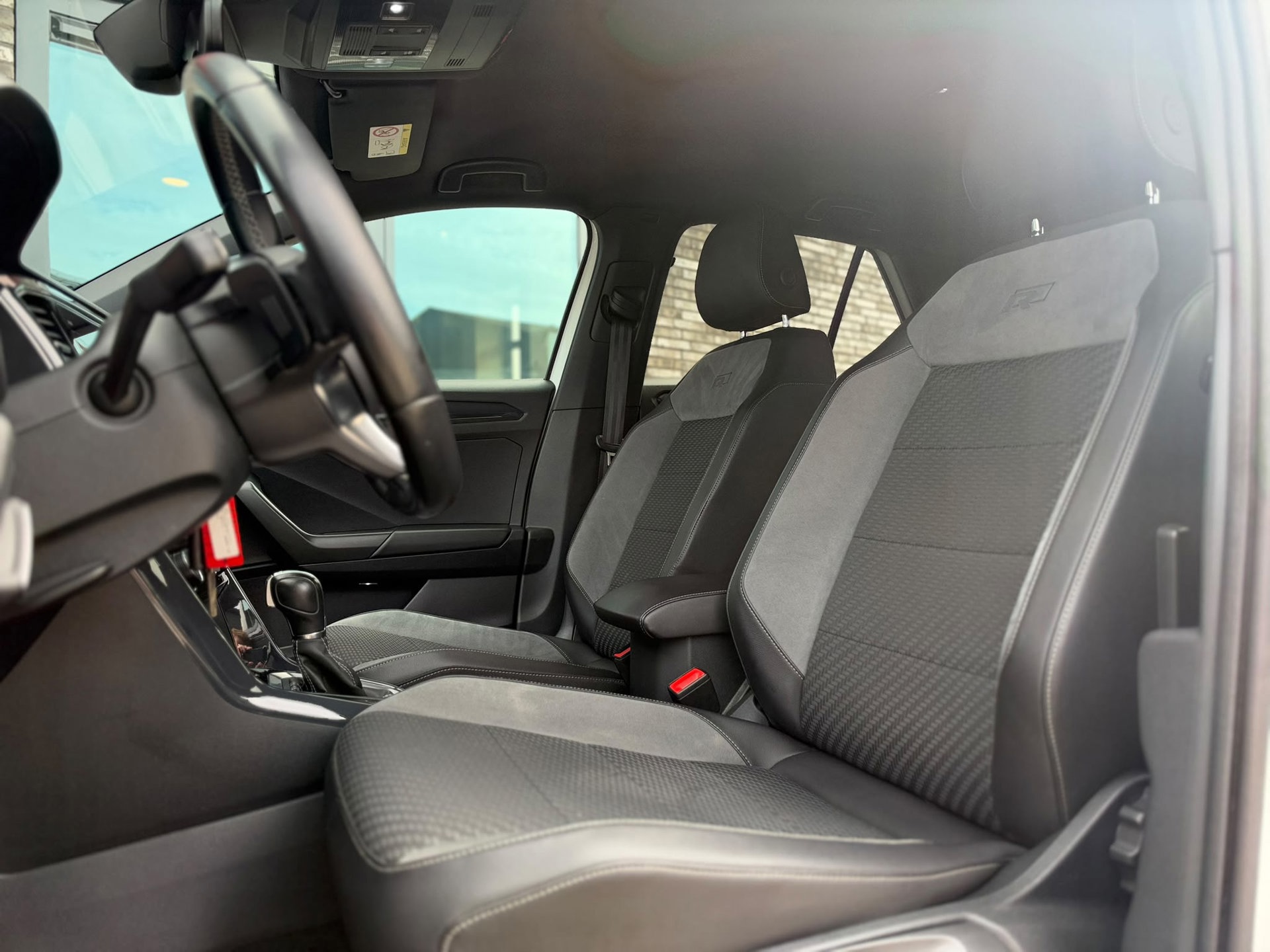 Volkswagen T-Roc 1.5 TSI 3x R-LINE DSG (2019), foto 5