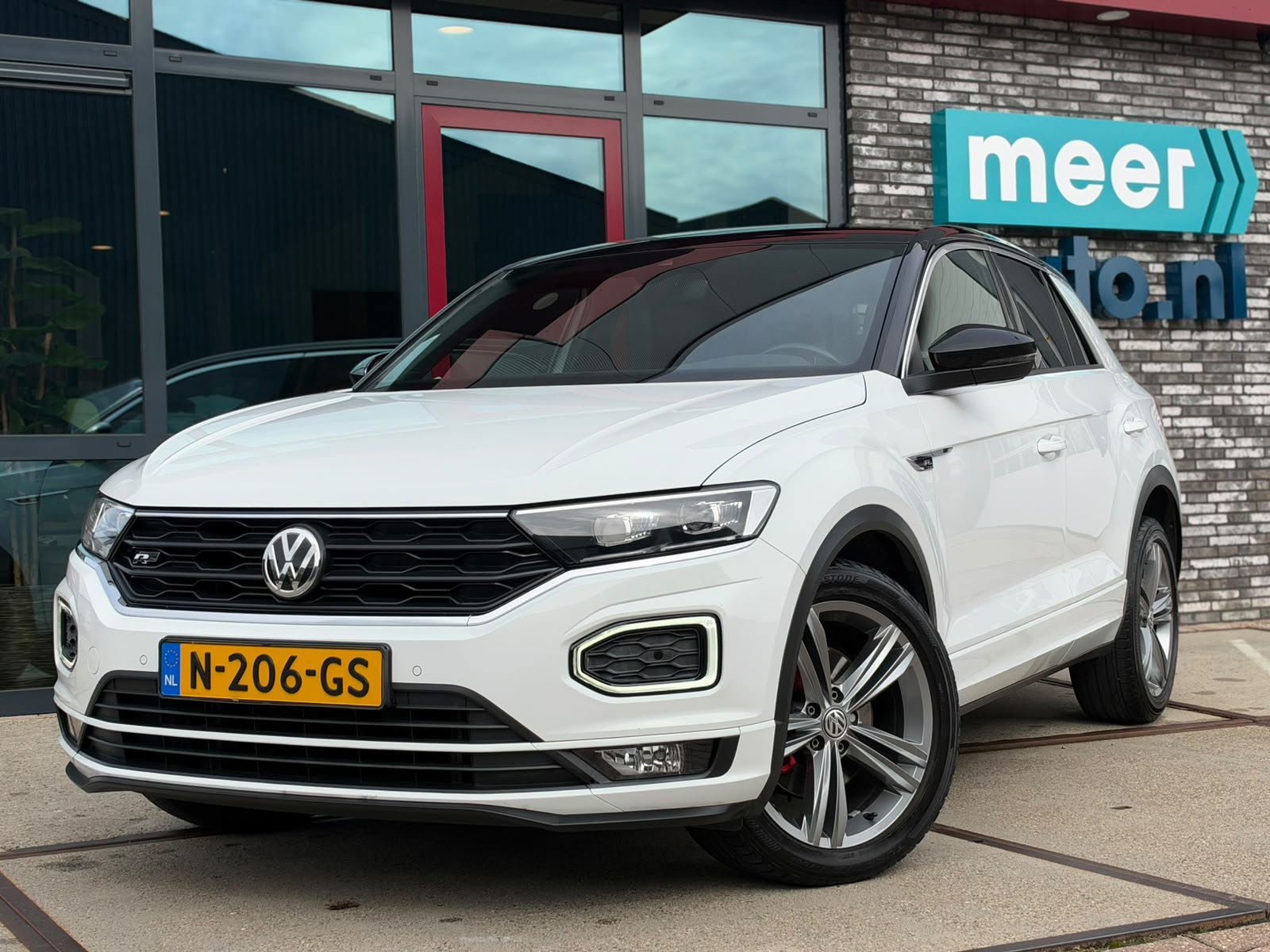 Volkswagen T-Roc 1.5 TSI 3x R-LINE DSG (2019), foto 7