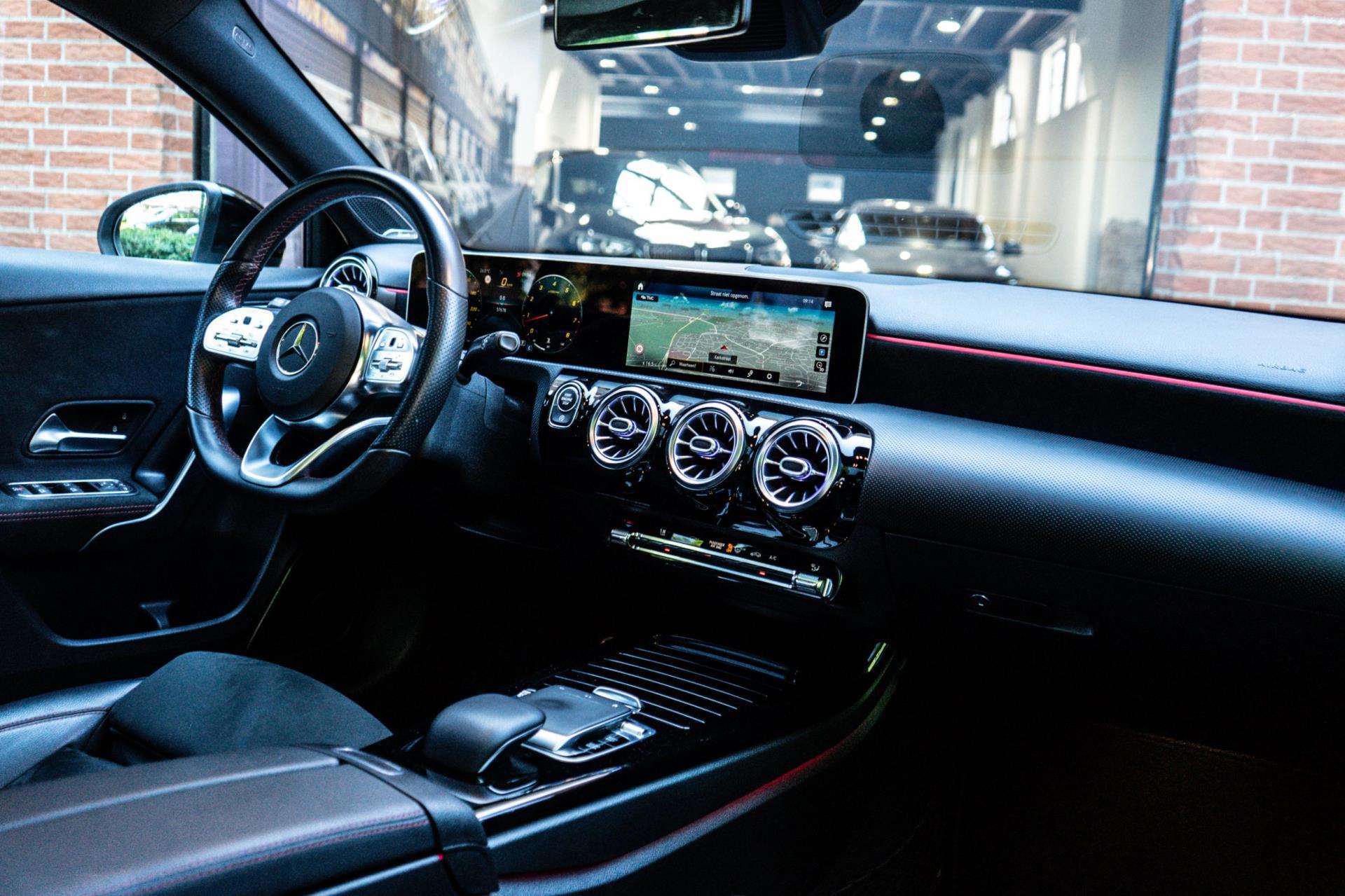 Mercedes-Benz A-klasse 250 AMG Line (2018), foto 7