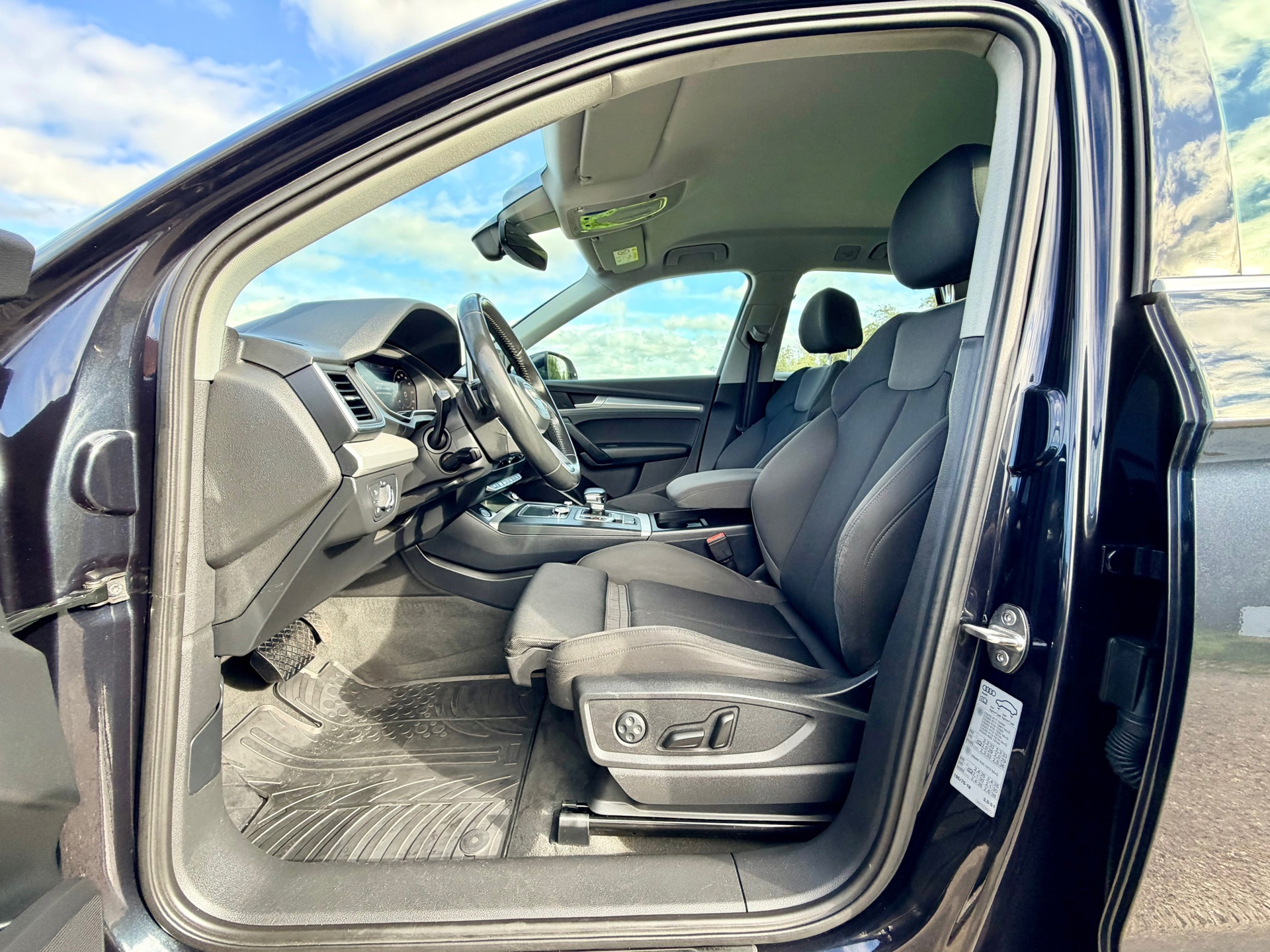 Audi Q5 2.0 TDI quattro Design Pro Line (2017), foto 18