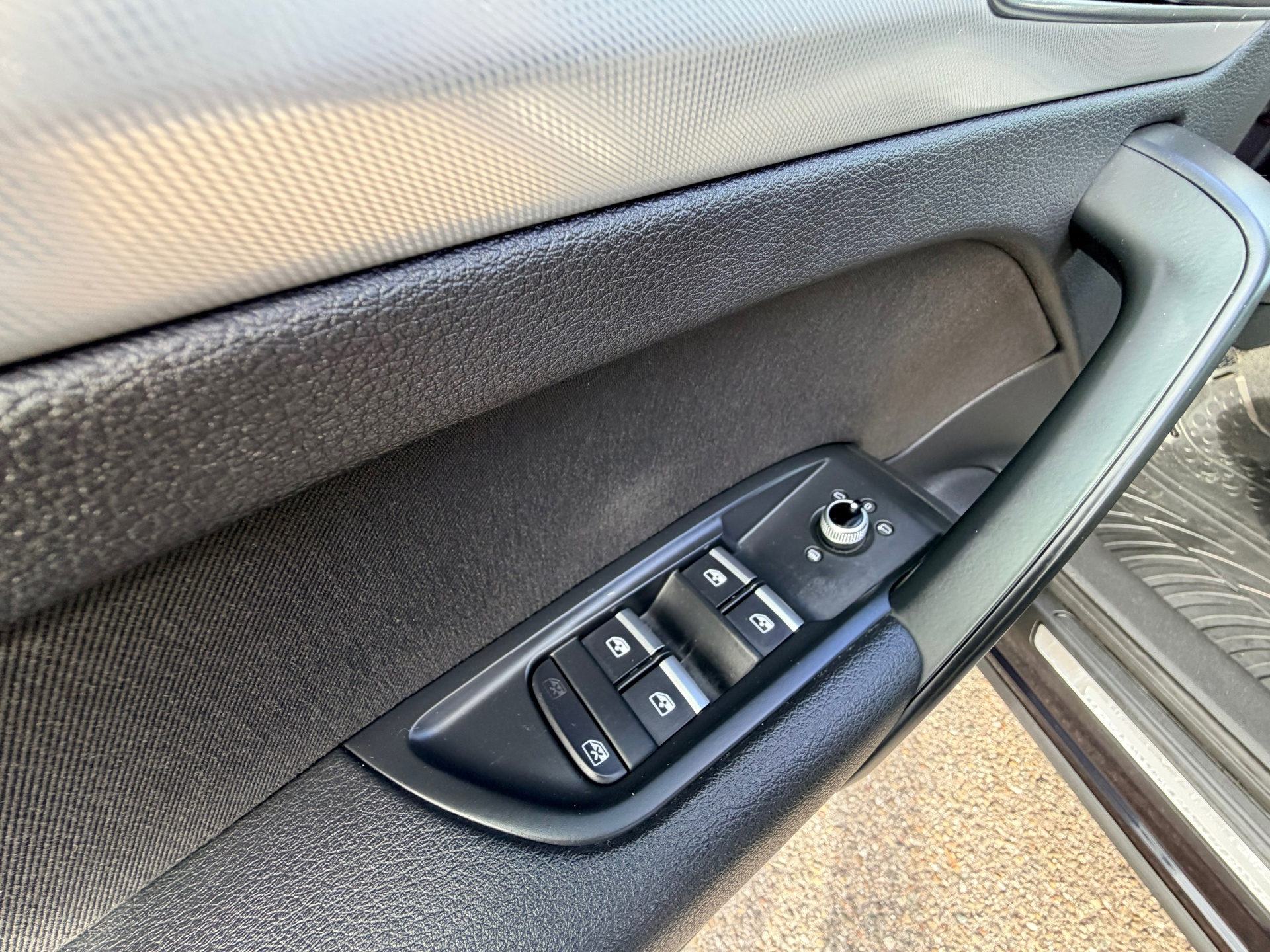Audi Q5 2.0 TDI quattro Design Pro Line (2017), foto 30