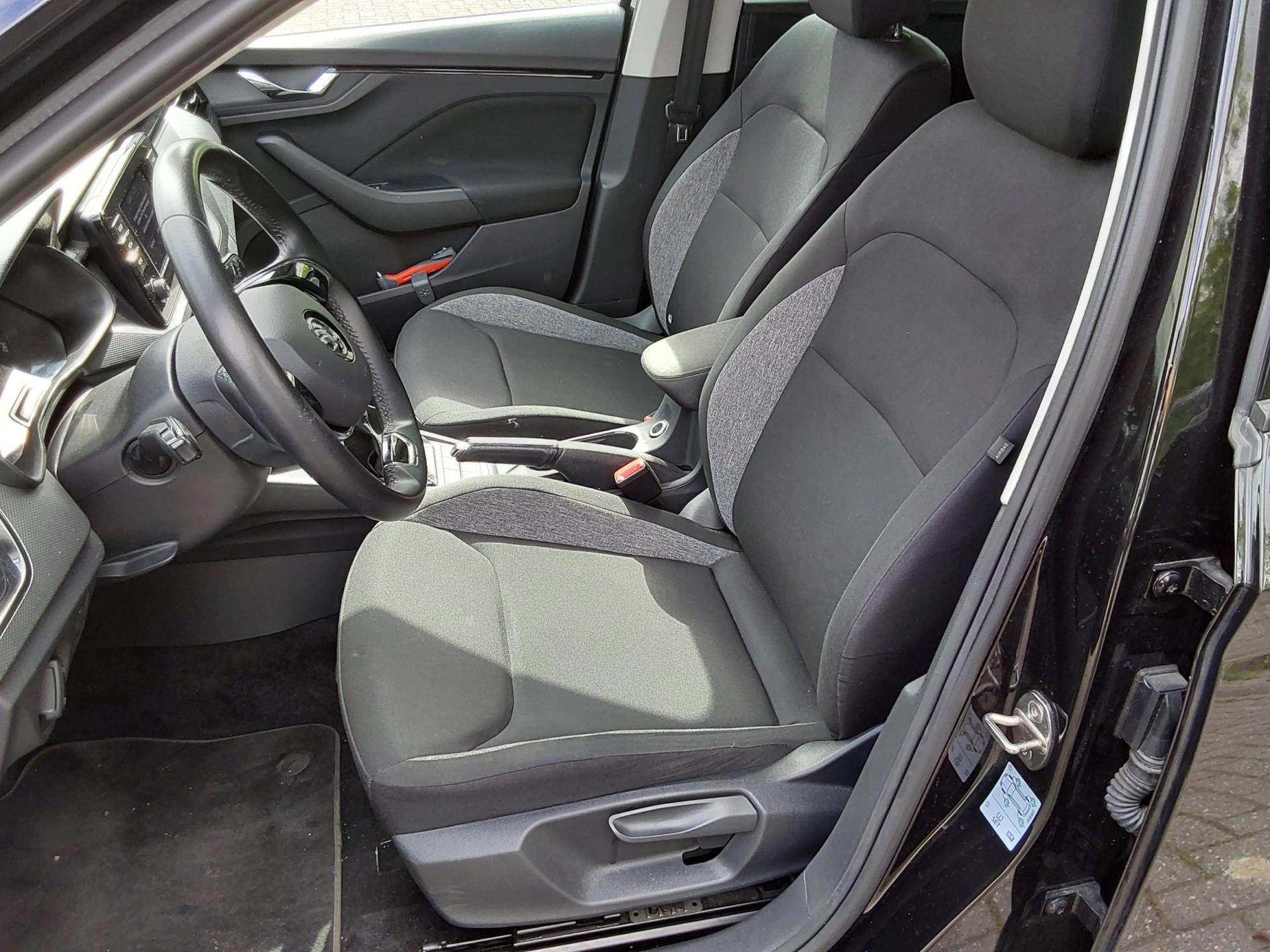 Skoda Kamiq 1.0 TSI Active (2021), foto 7