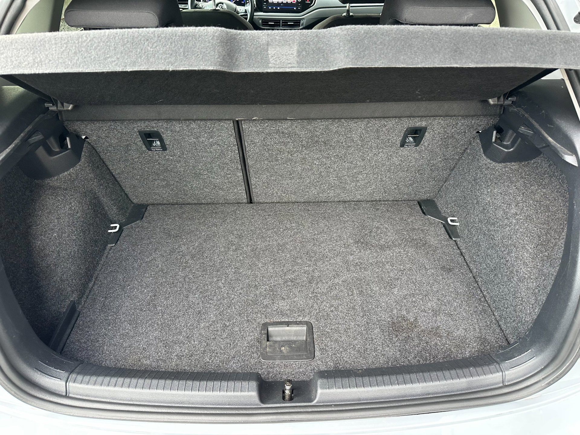 Volkswagen Polo 1.0 TSI R-Line (2018), foto 11