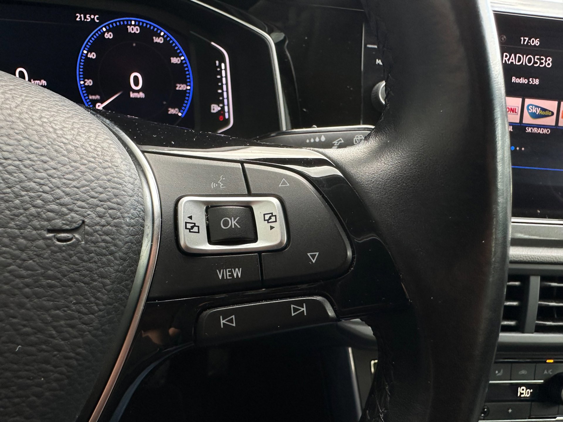 Volkswagen Polo 1.0 TSI R-Line (2018), foto 19