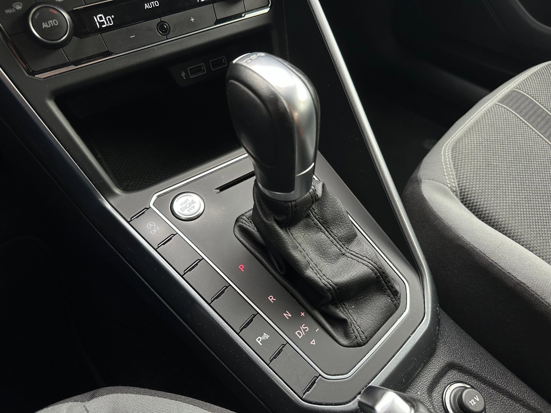 Volkswagen Polo 1.0 TSI R-Line (2018), foto 24