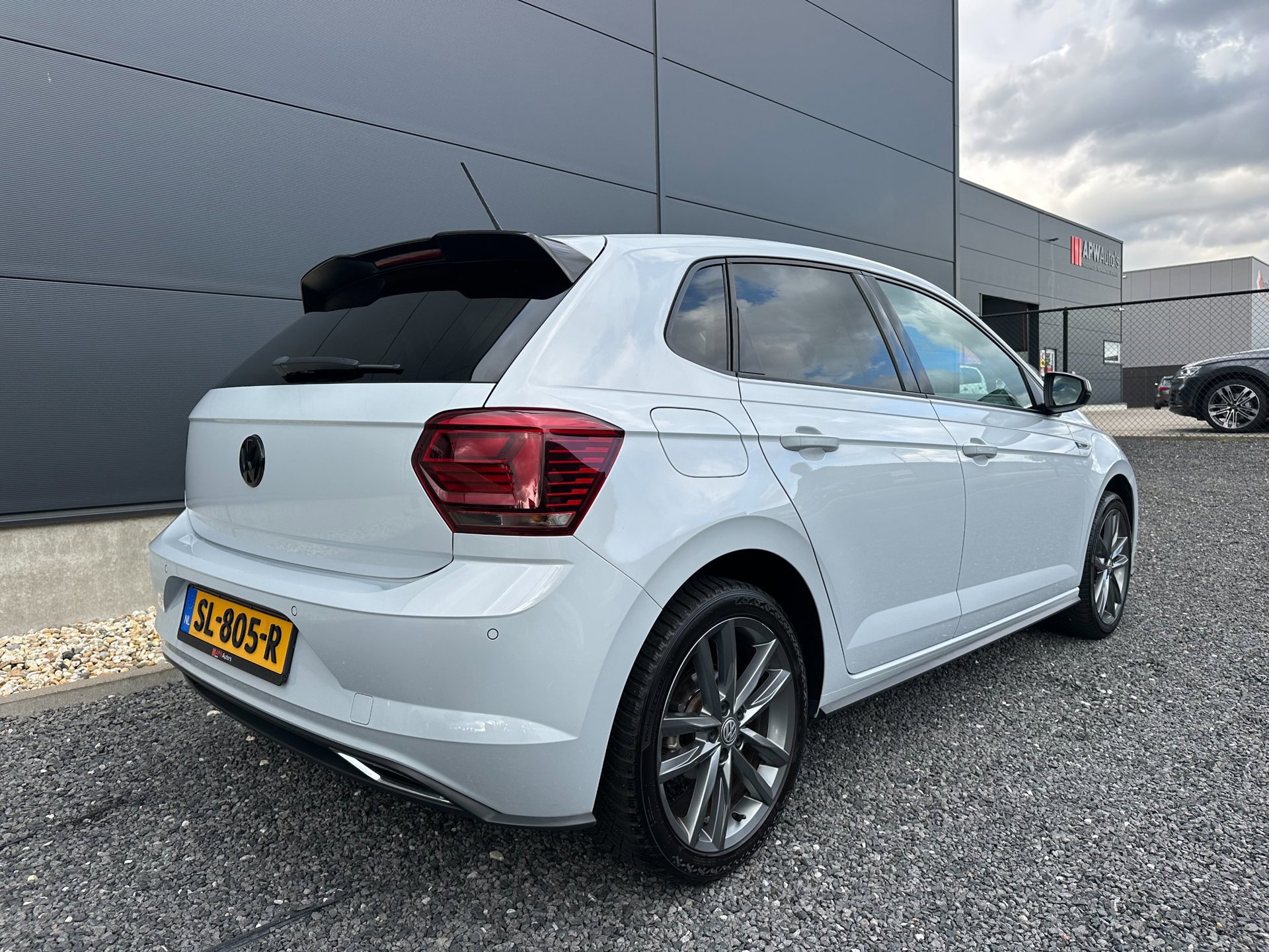 Volkswagen Polo 1.0 TSI R-Line (2018), foto 6