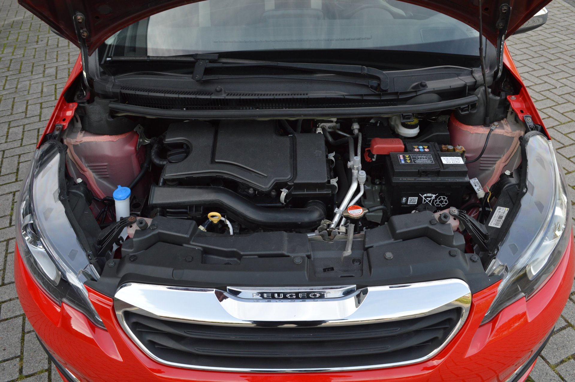 Peugeot 108 1.0 VTi Allure cabrio TOP (2017), foto 15