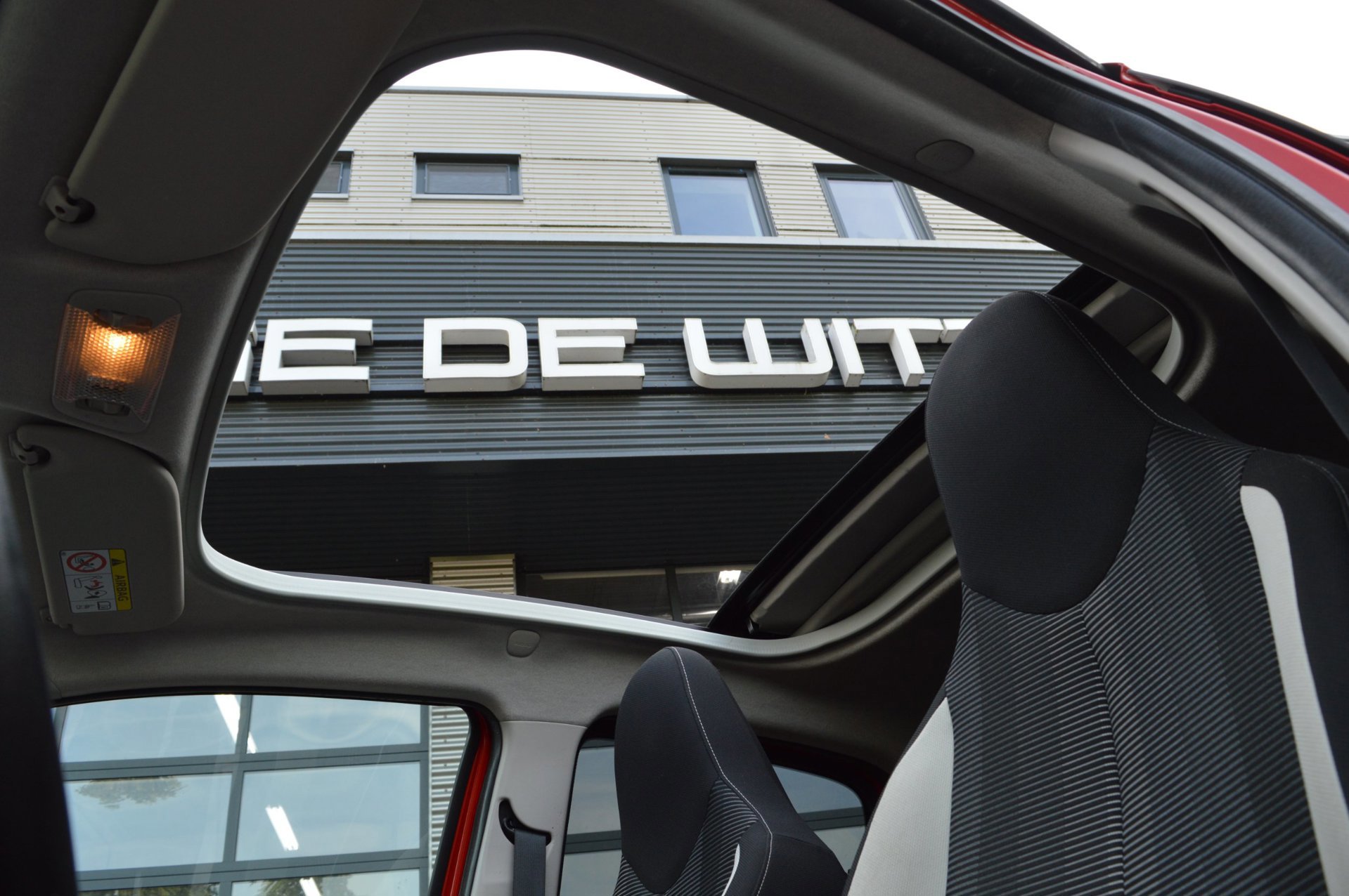 Peugeot 108 1.0 VTi Allure cabrio TOP (2017), foto 18