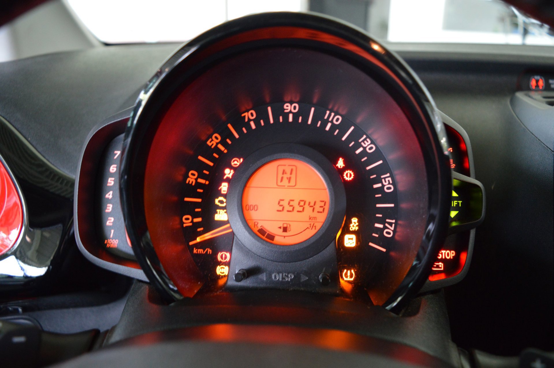 Peugeot 108 1.0 VTi Allure cabrio TOP (2017), foto 19