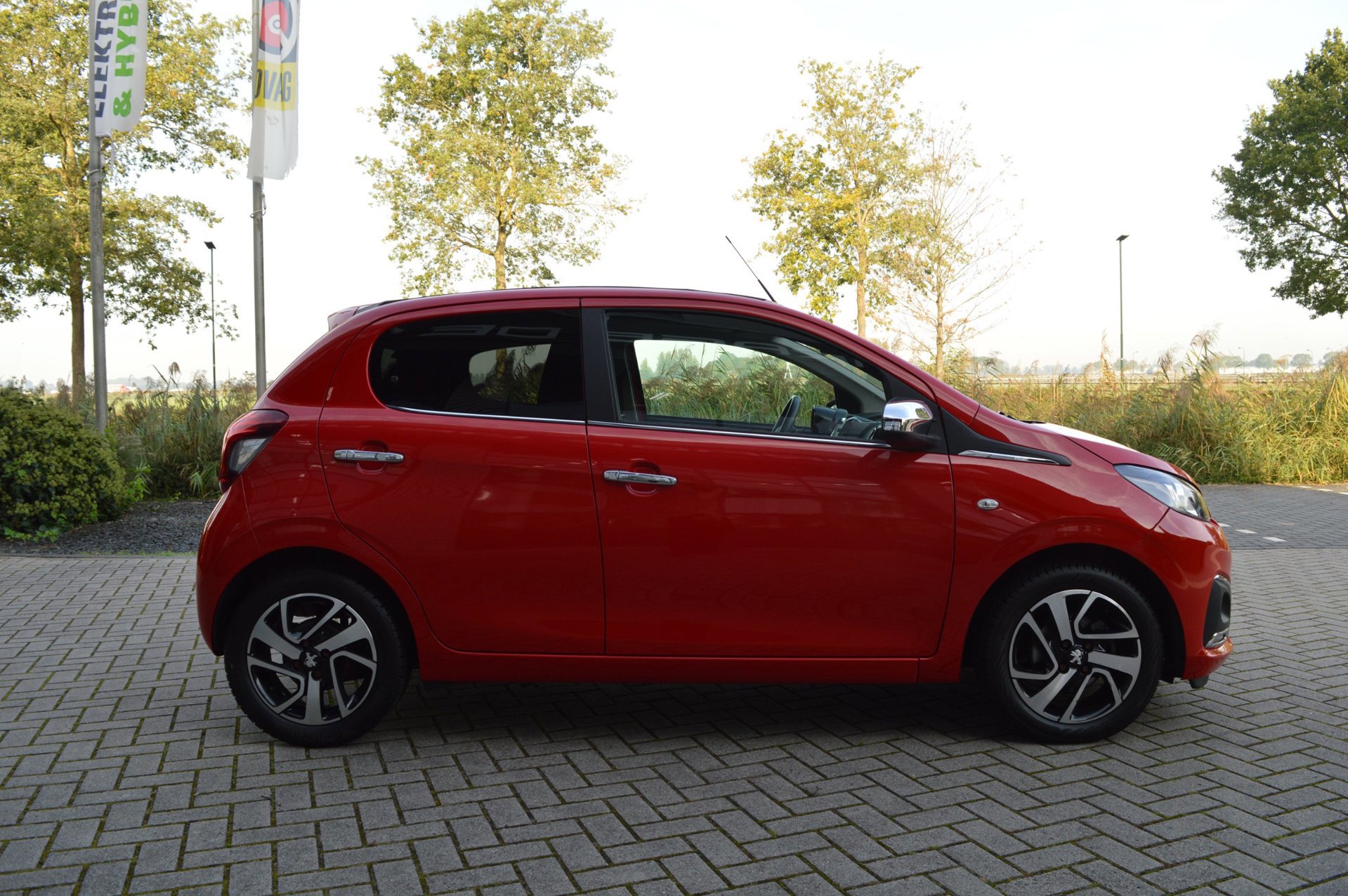 Peugeot 108 1.0 VTi Allure cabrio TOP (2017), foto 5