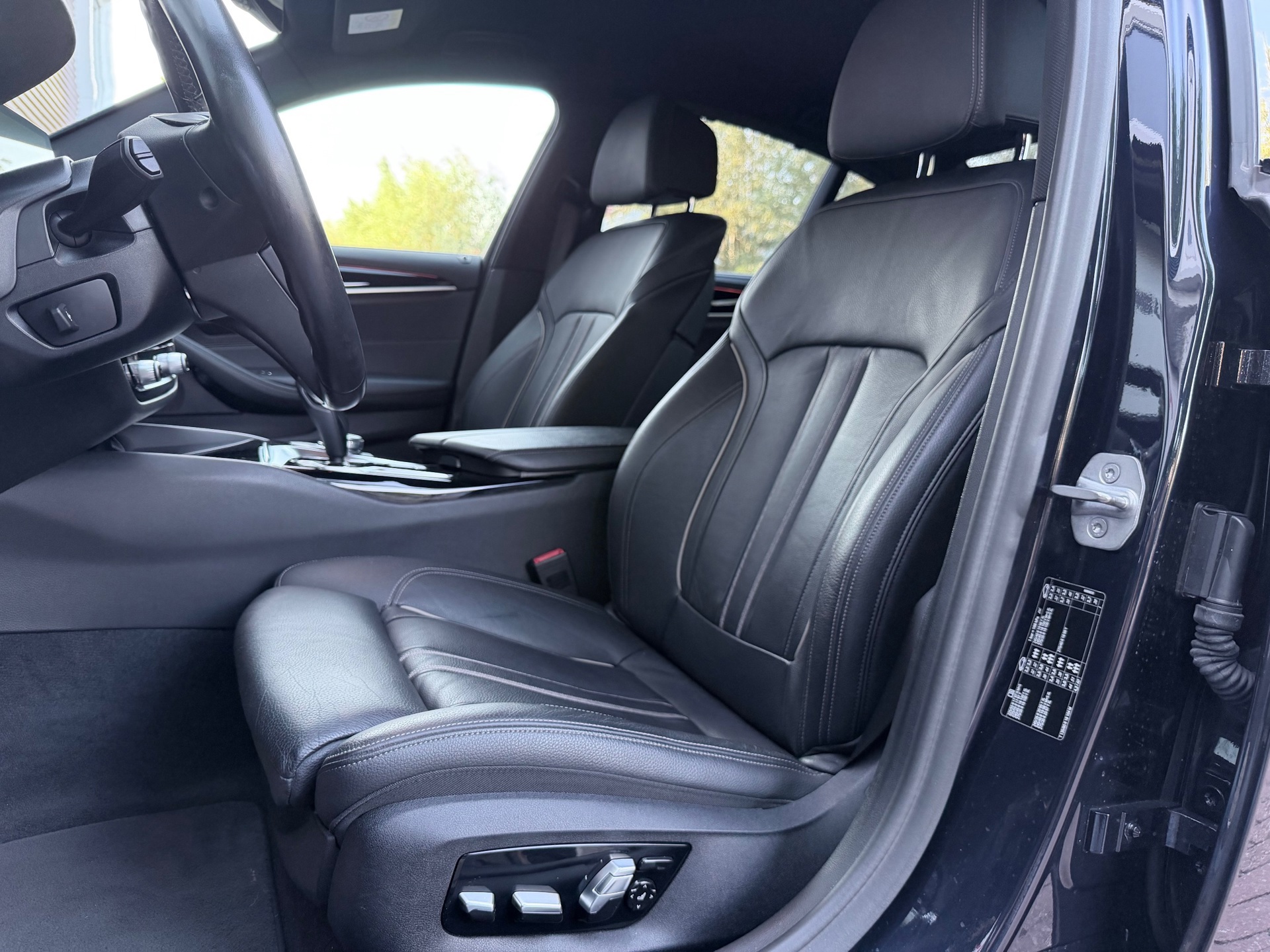 BMW 5-Serie 540i High Executive Memory (2018), foto 12