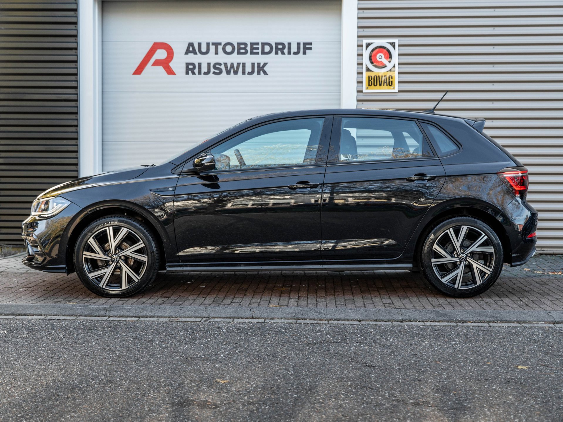 Volkswagen Polo 1.0 TSI 3xR-Line Matrix (2024), foto 2