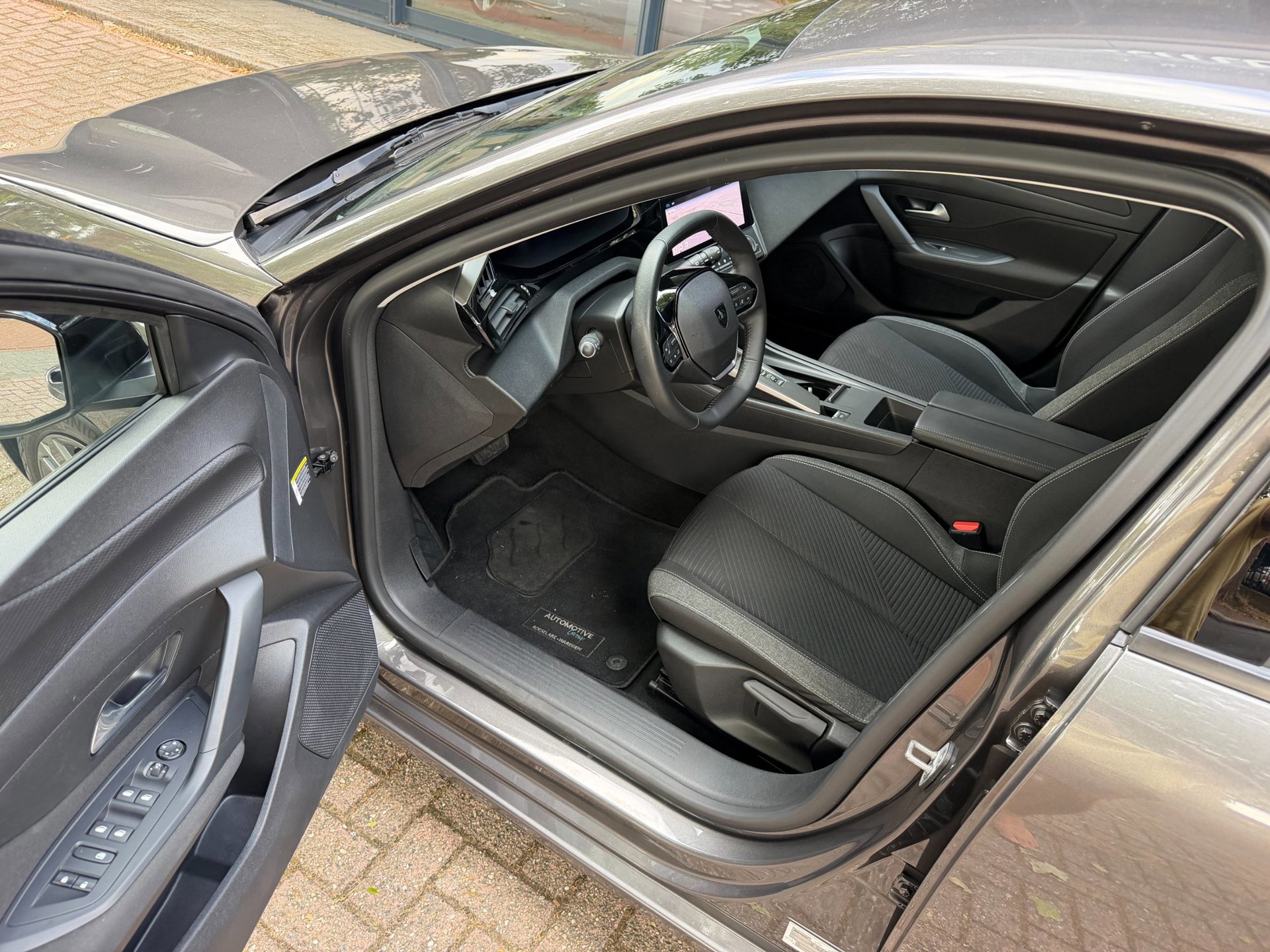 Peugeot 308 SW 1.2 PureTech Active Pack Business (2023), foto 15