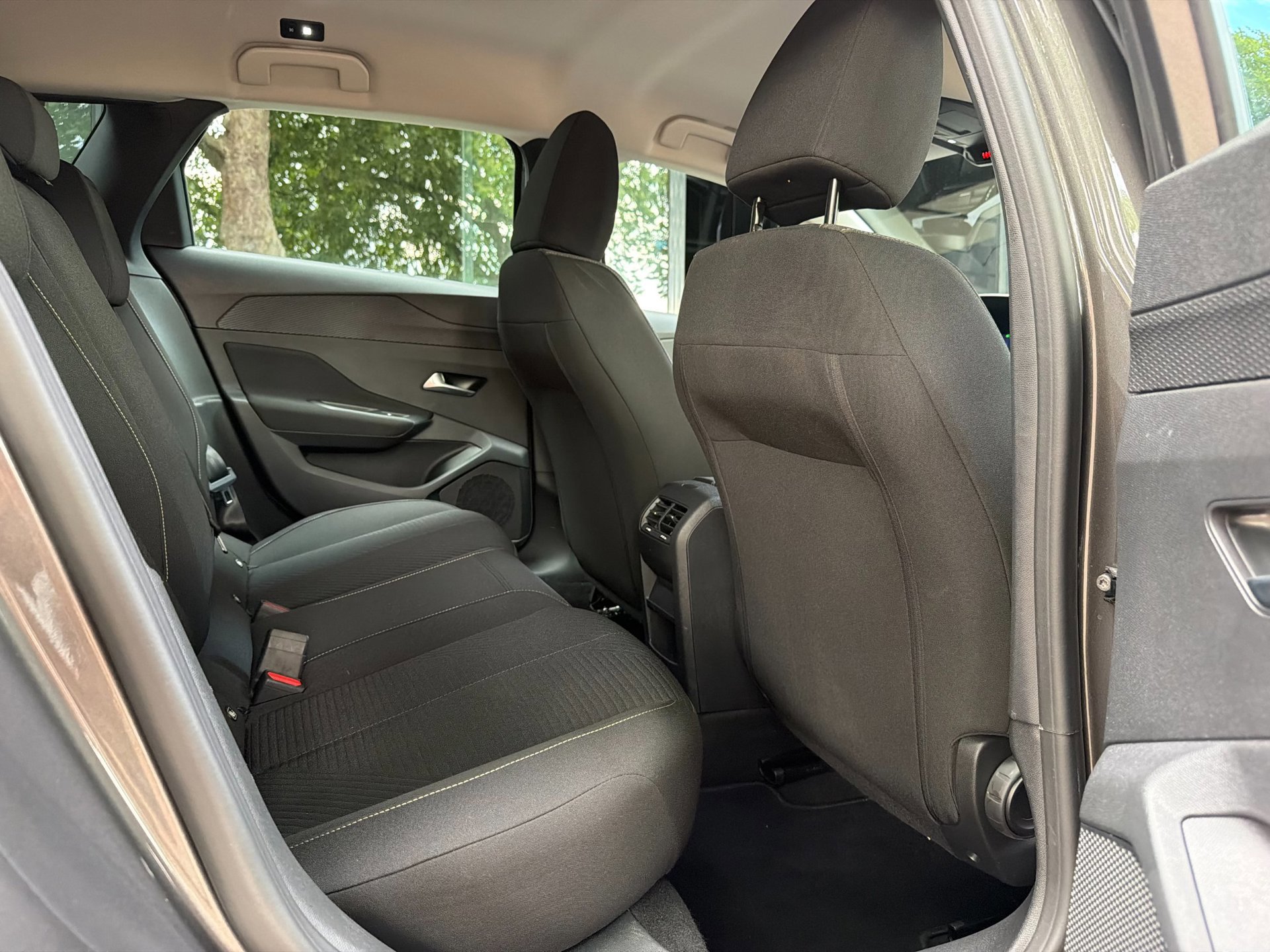 Peugeot 308 SW 1.2 PureTech Active Pack Business (2023), foto 19