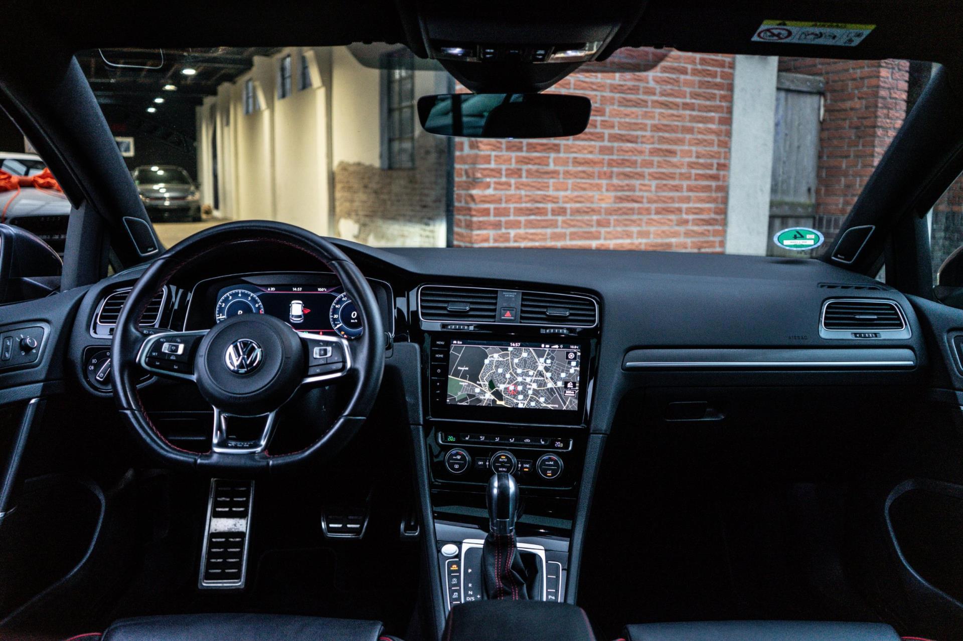 Volkswagen Golf 2.0 TSI GTI DCC (2017), foto 12