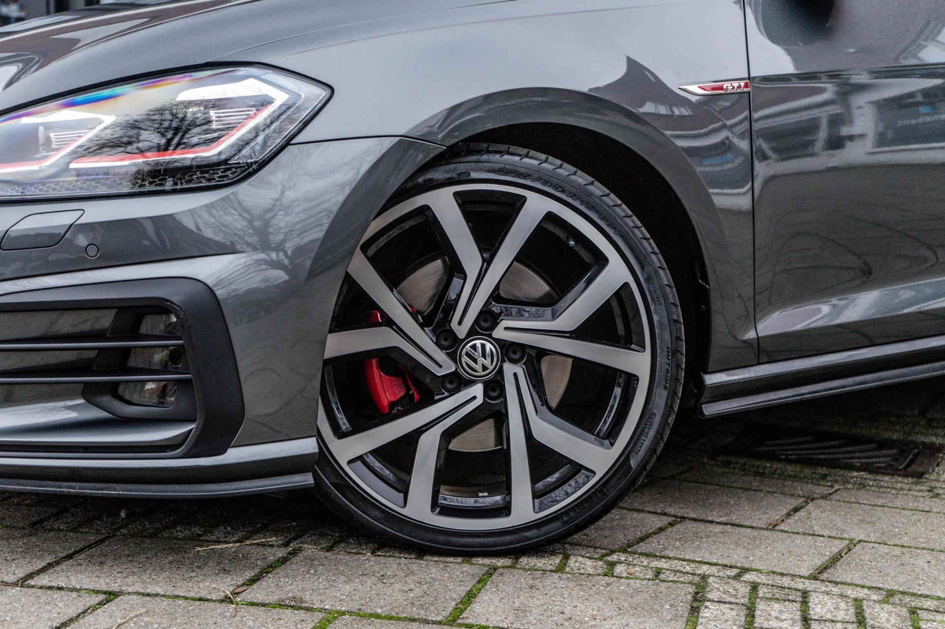 Volkswagen Golf 2.0 TSI GTI DCC (2017), foto 3